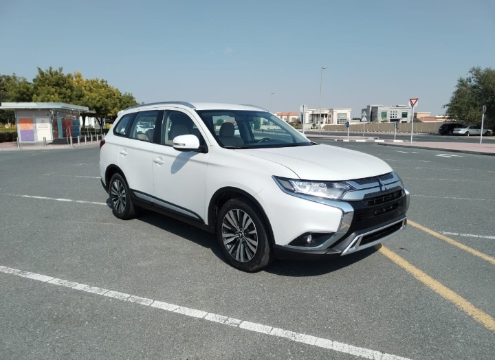 2020 GCC Mitsubishi Outlander – 2.4 4×4 Zero Downpayment. 100% Bank Loan.