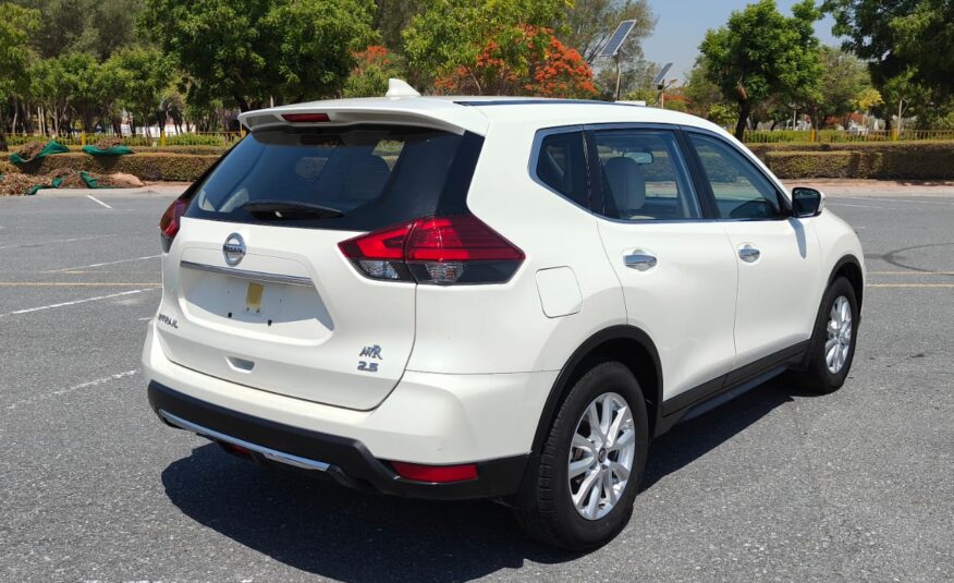 2017 GCC Nissan X-Trail Mid Option Zero Downpayment. 100% Bank Loan.