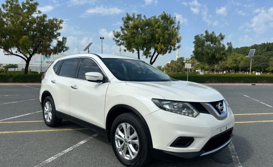 2021 GCC Nissan X-Trail MID OPTION Zero Downpayment. 100% Bank Loan.