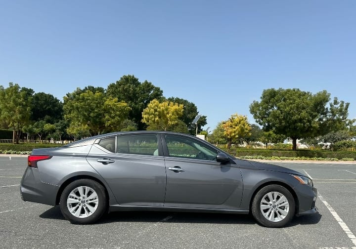 GCC 2020 Nissan Altima Zero Downpayment. 100% Bank Loan.