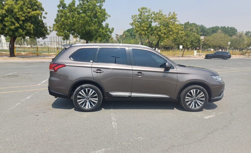 2020 GCC Mitsubishi Outlander – 2.4 4×4 Zero Downpayment. 100% Bank Loan.