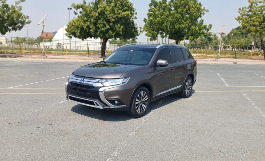 2020 GCC Mitsubishi Outlander – 2.4 4×4 Zero Downpayment. 100% Bank Loan.