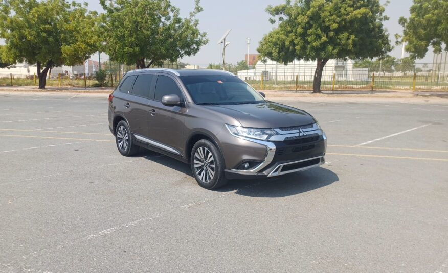 2020 GCC Mitsubishi Outlander – 2.4 4×4 Zero Downpayment. 100% Bank Loan.