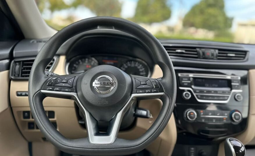 2020 GCC Nissan X-Trail 7 Seaters  Mid Option Zero Downpayment.100% Bank Loan.