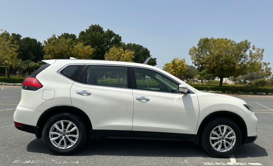 2021 GCC Nissan X-Trail White Mid Option Zero Downpayment. 100% Bank Loan.