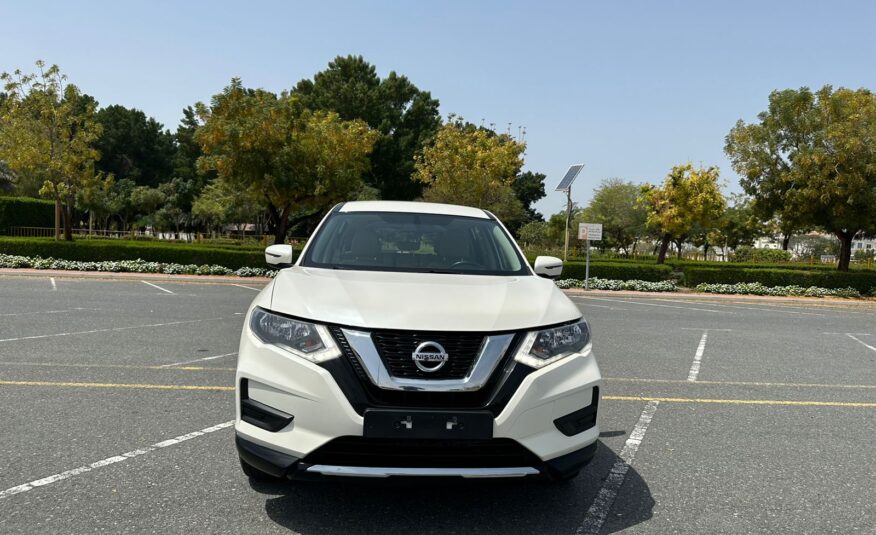 2021 GCC Nissan X-Trail White Mid Option Zero Downpayment. 100% Bank Loan.