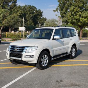 2022 | Mitsubishi Pajero 3.5 L | White Pearl Color