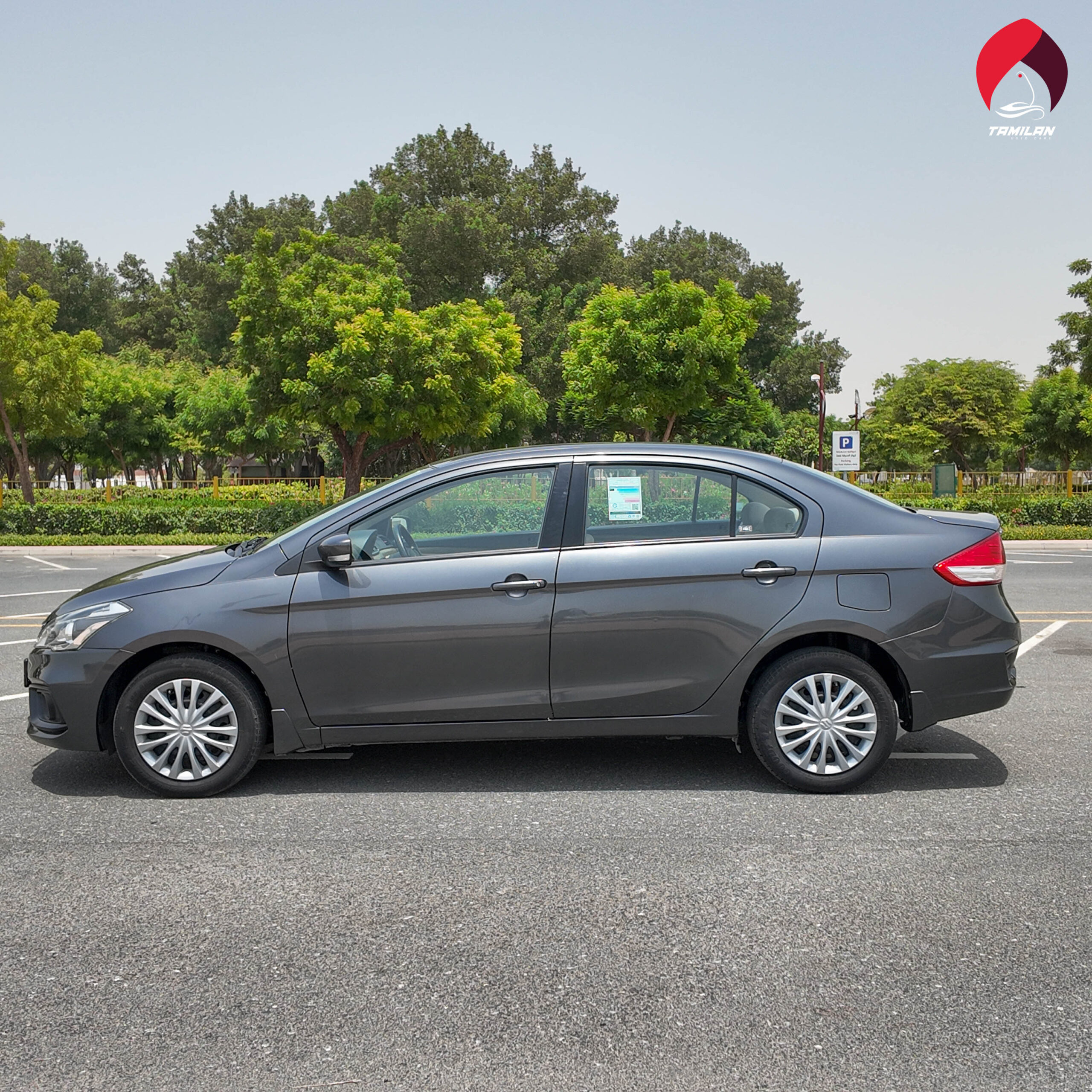 
								2023 | Suzuki Ciaz | Grey full									