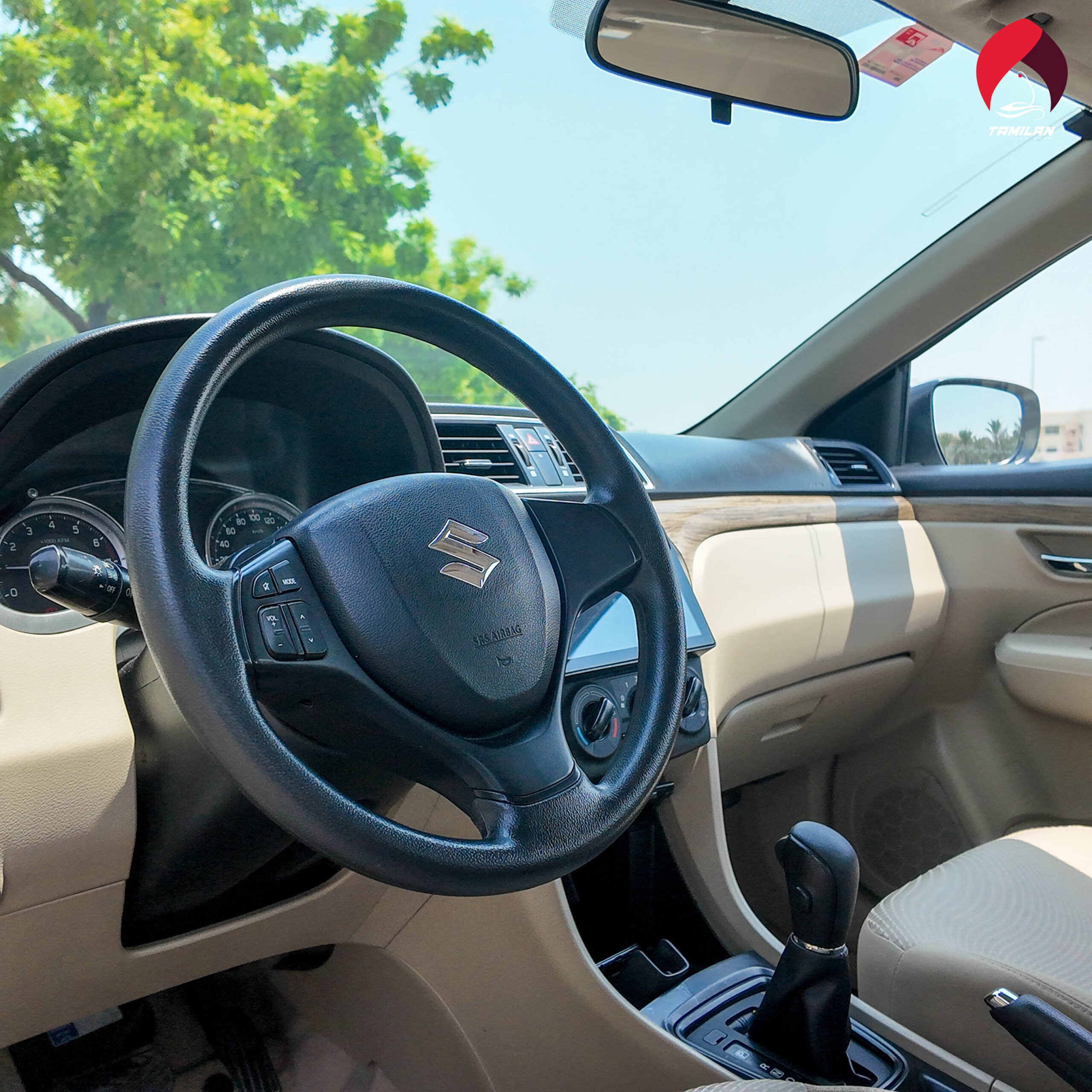 
								2023 | Suzuki Ciaz | White full									