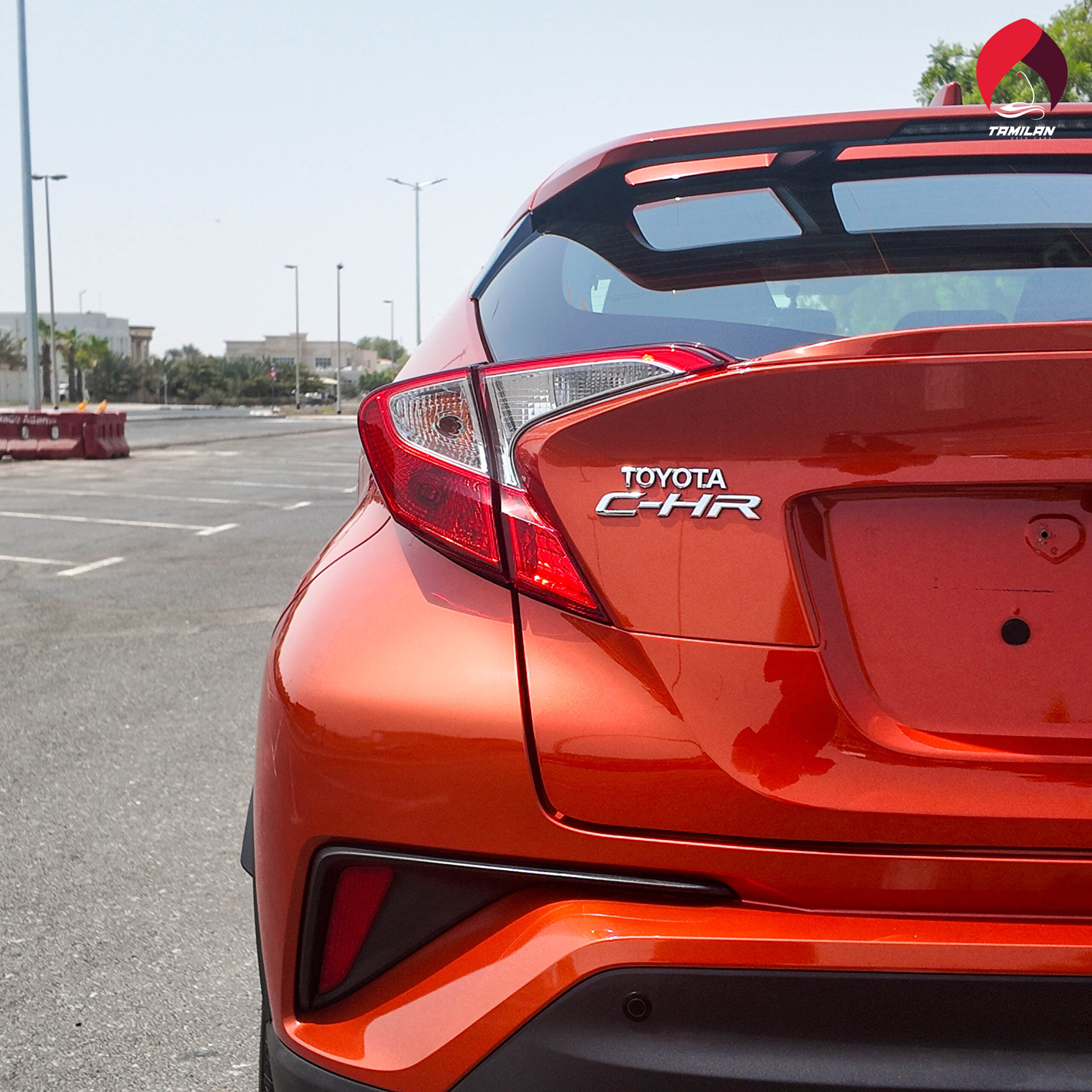 
								2020 | Toyota CH-R HYBRID | Orange full									
