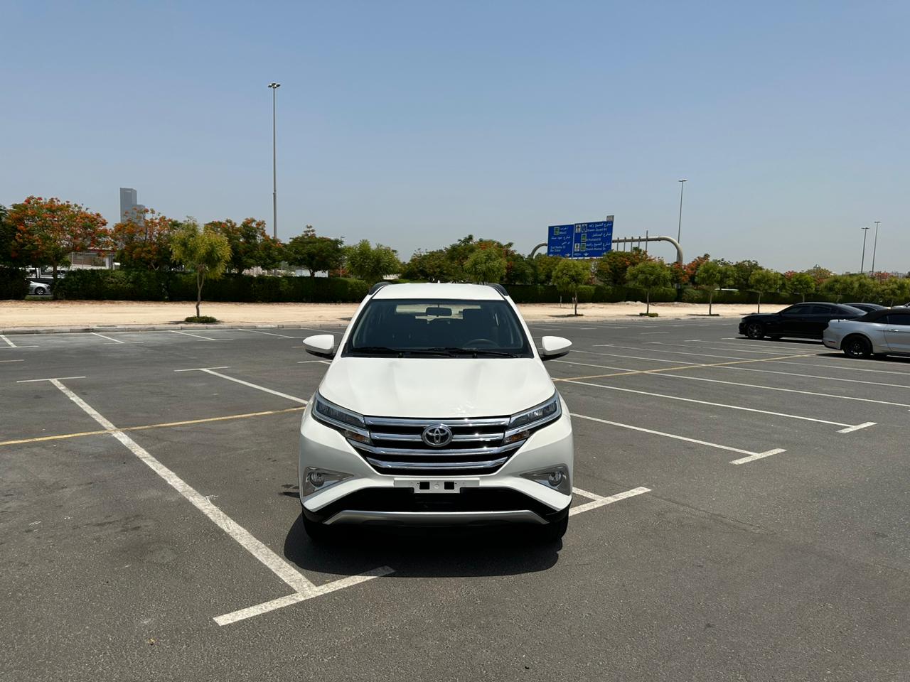 
								2023 | Toyota Rush | White GCC Specification full									