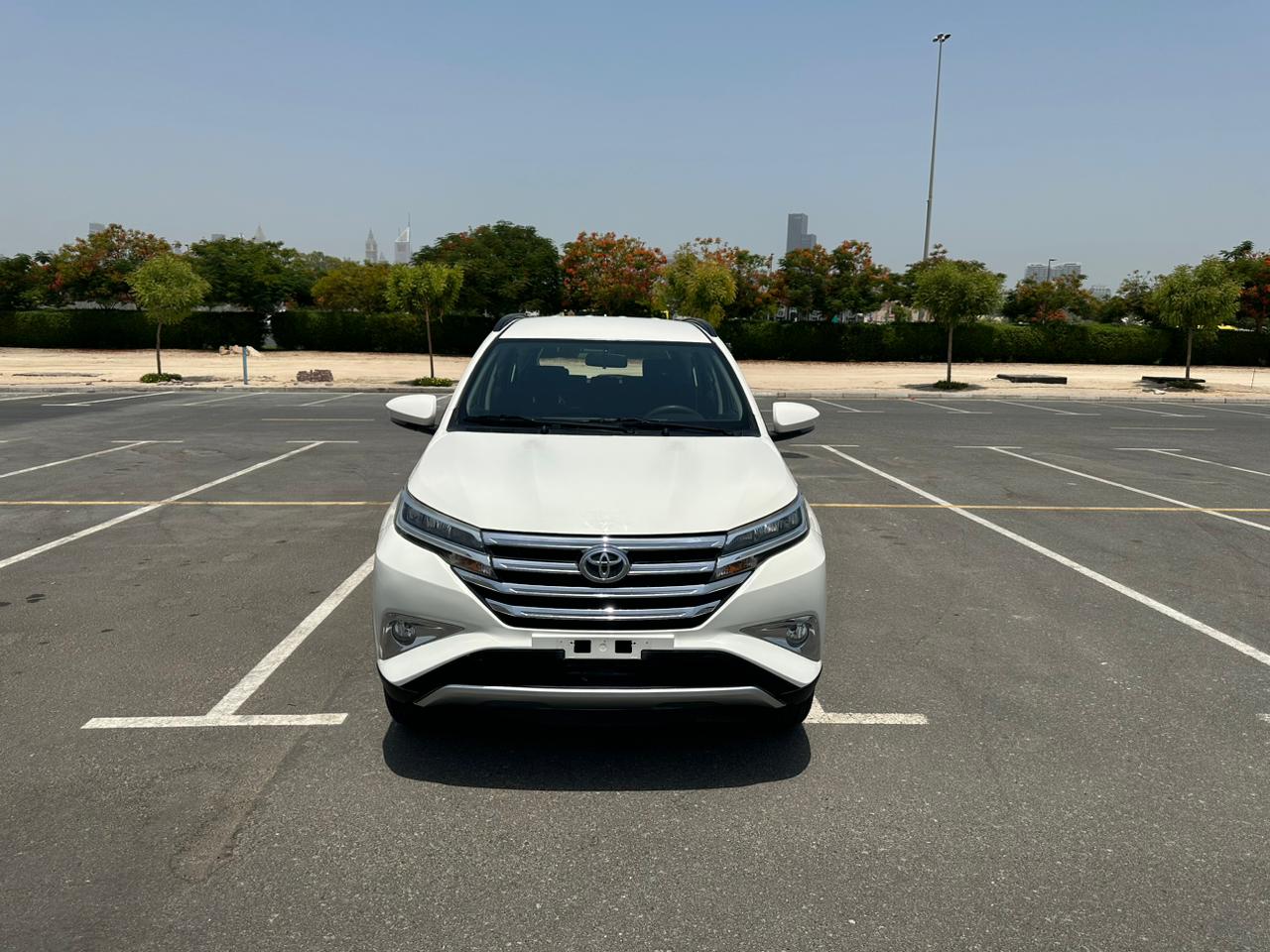 
								2023 | Toyota Rush | White GCC Specification full									