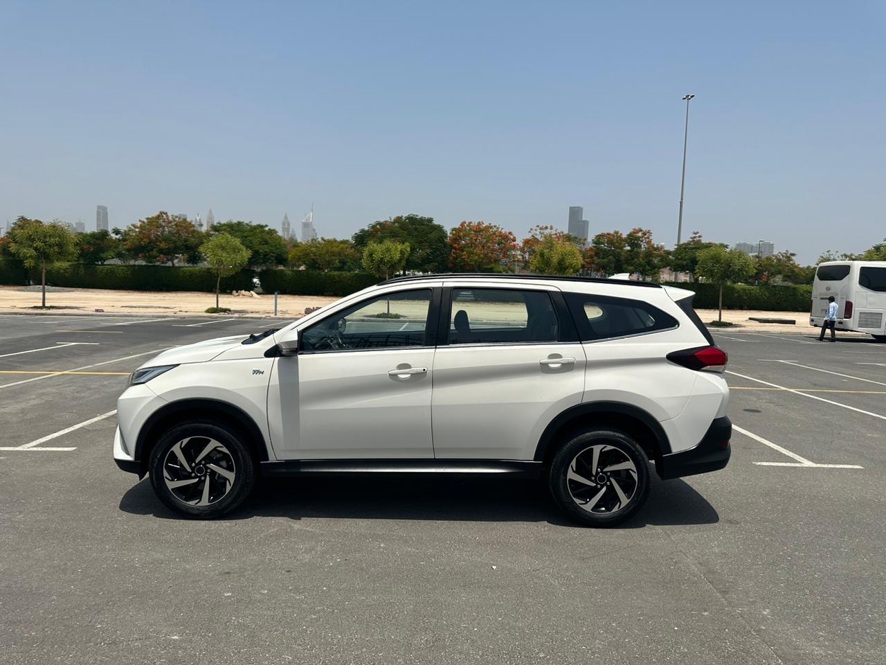 
								2023 | Toyota Rush | White GCC Specification full									