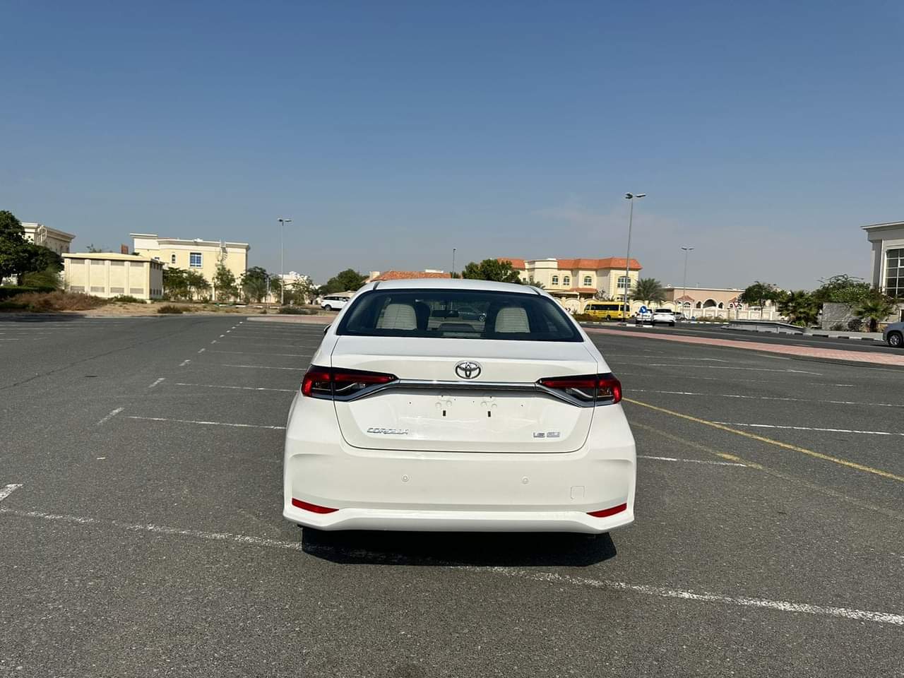 
								2023 | Toyota Corolla – 1.6 L xli | White full									