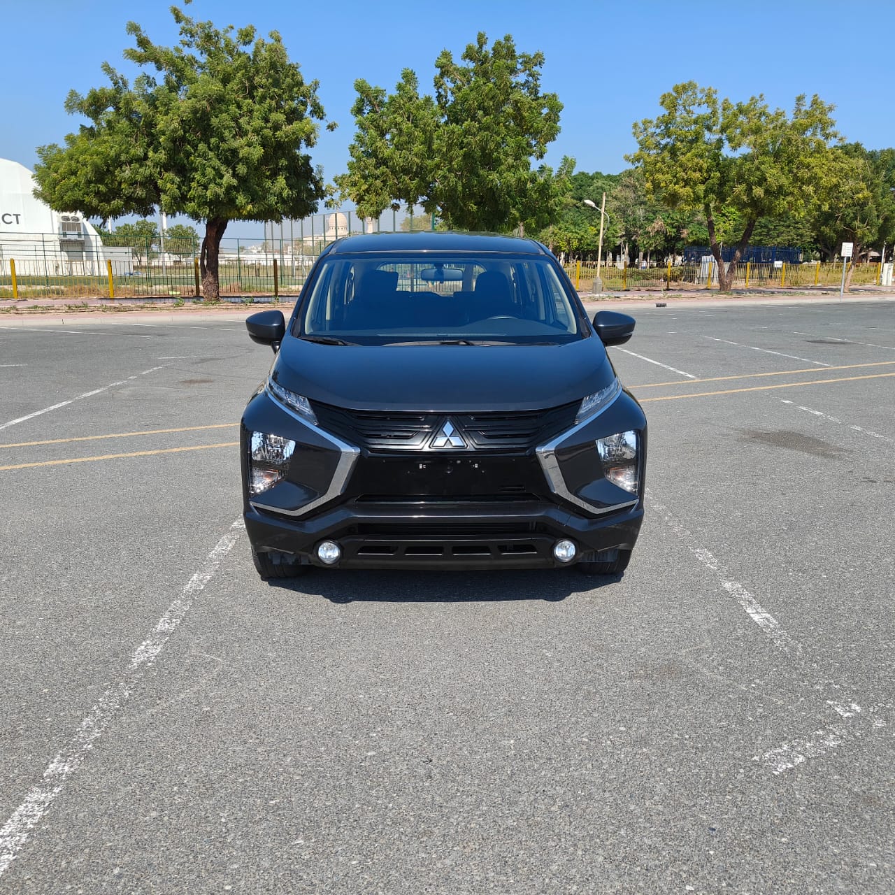 
								2022 | Mitsubishi Xpander 1.5 L (High Line) | Gray Color full									