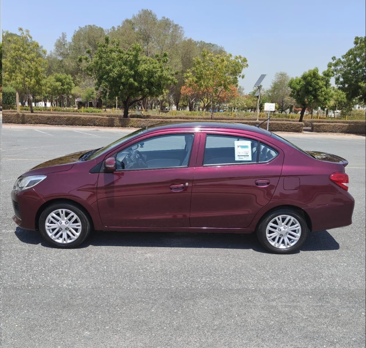 
								2021 | Mitsubishi Attrage 1.2 L | Maroon full									