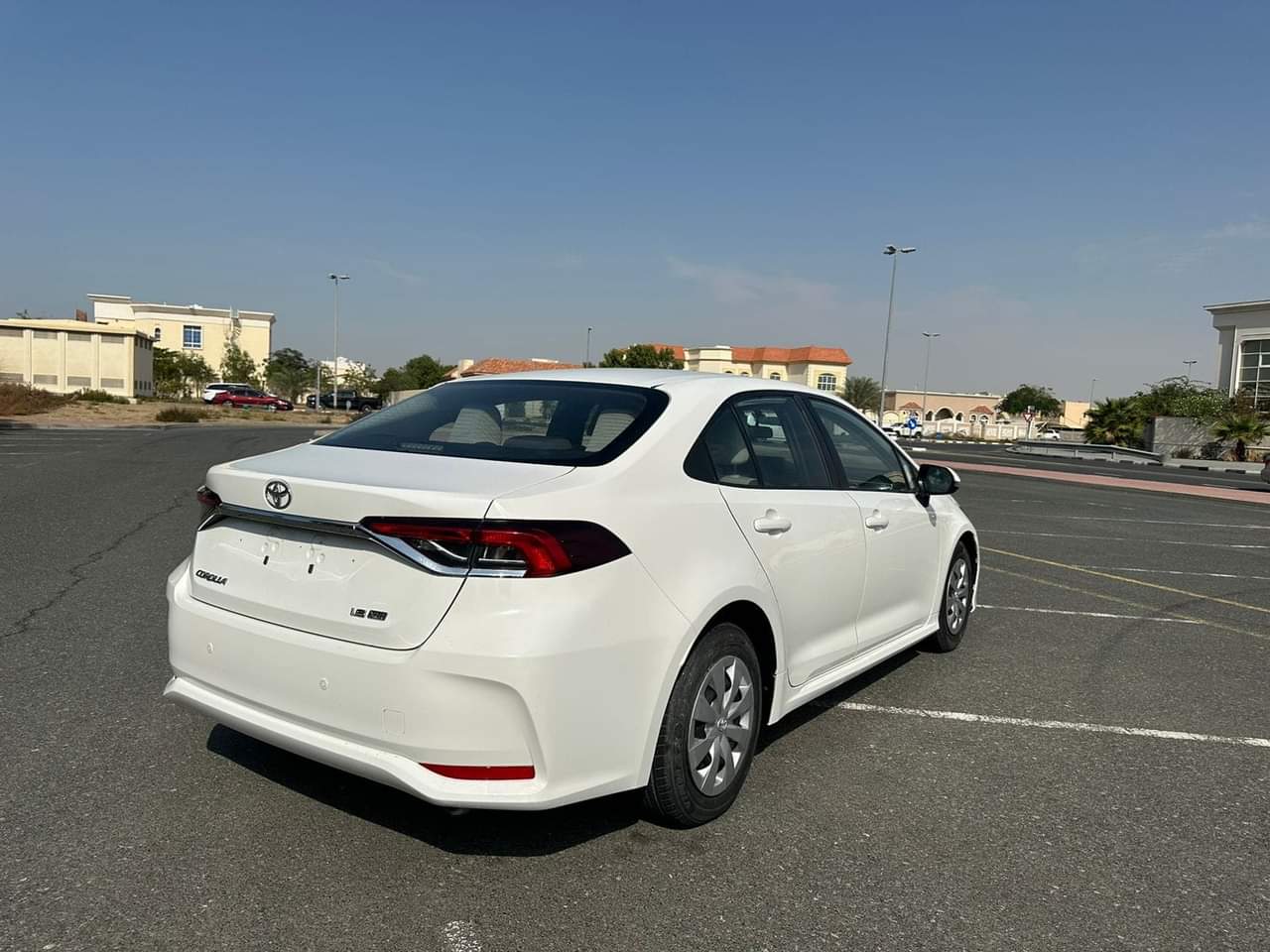 
								2023 | Toyota Corolla – 1.6 L xli | White full									