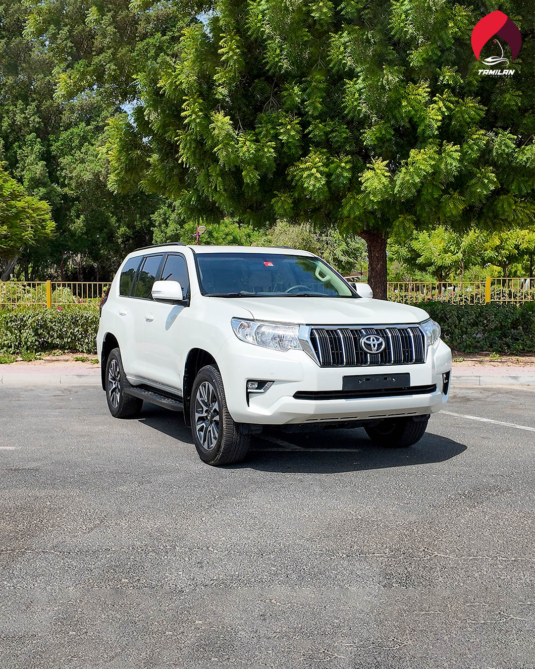
								2023 | Toyota Land Cruiser Prado – 4.0 L GXR | White full									