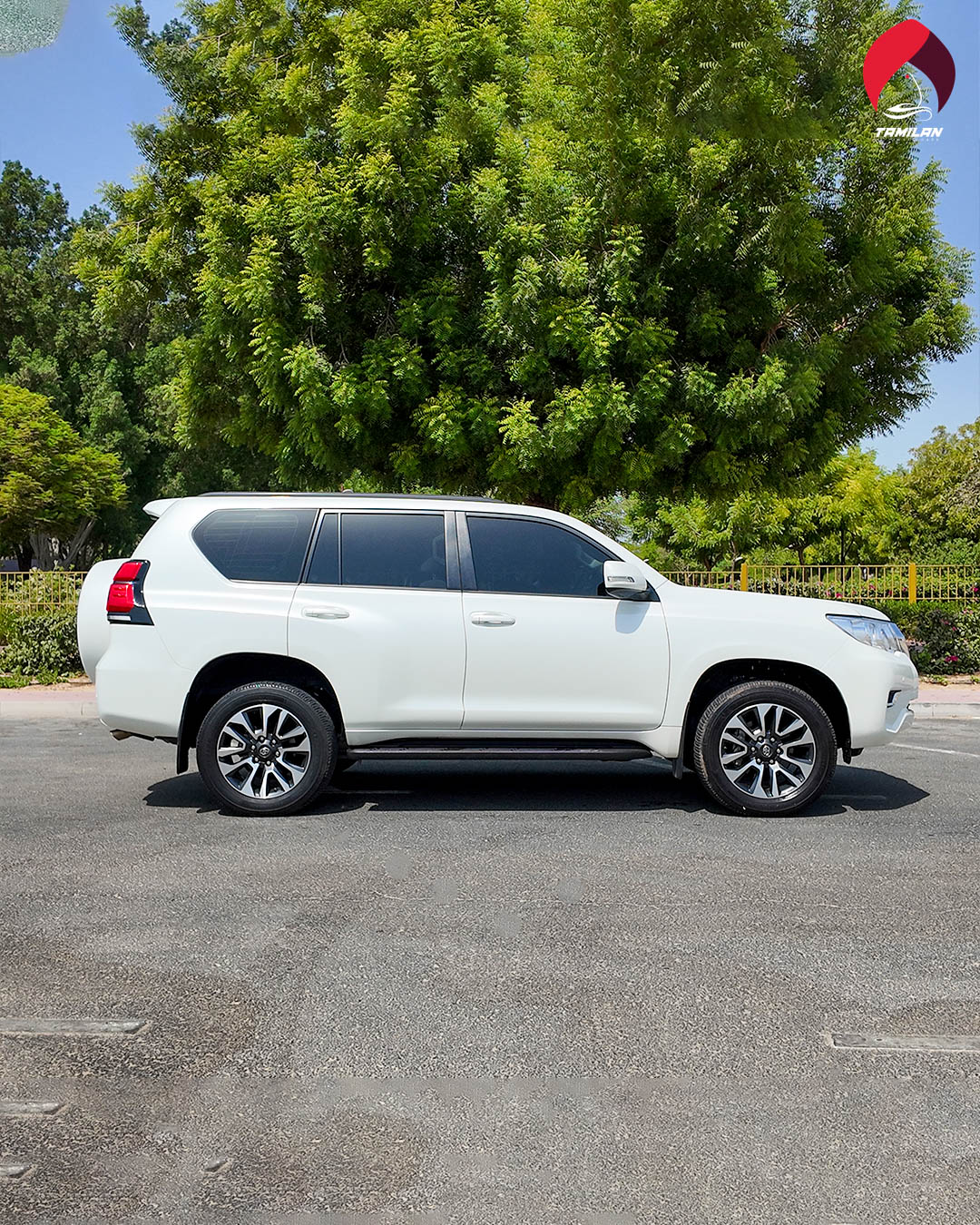 
								2023 | Toyota Land Cruiser Prado – 4.0 L GXR | White full									