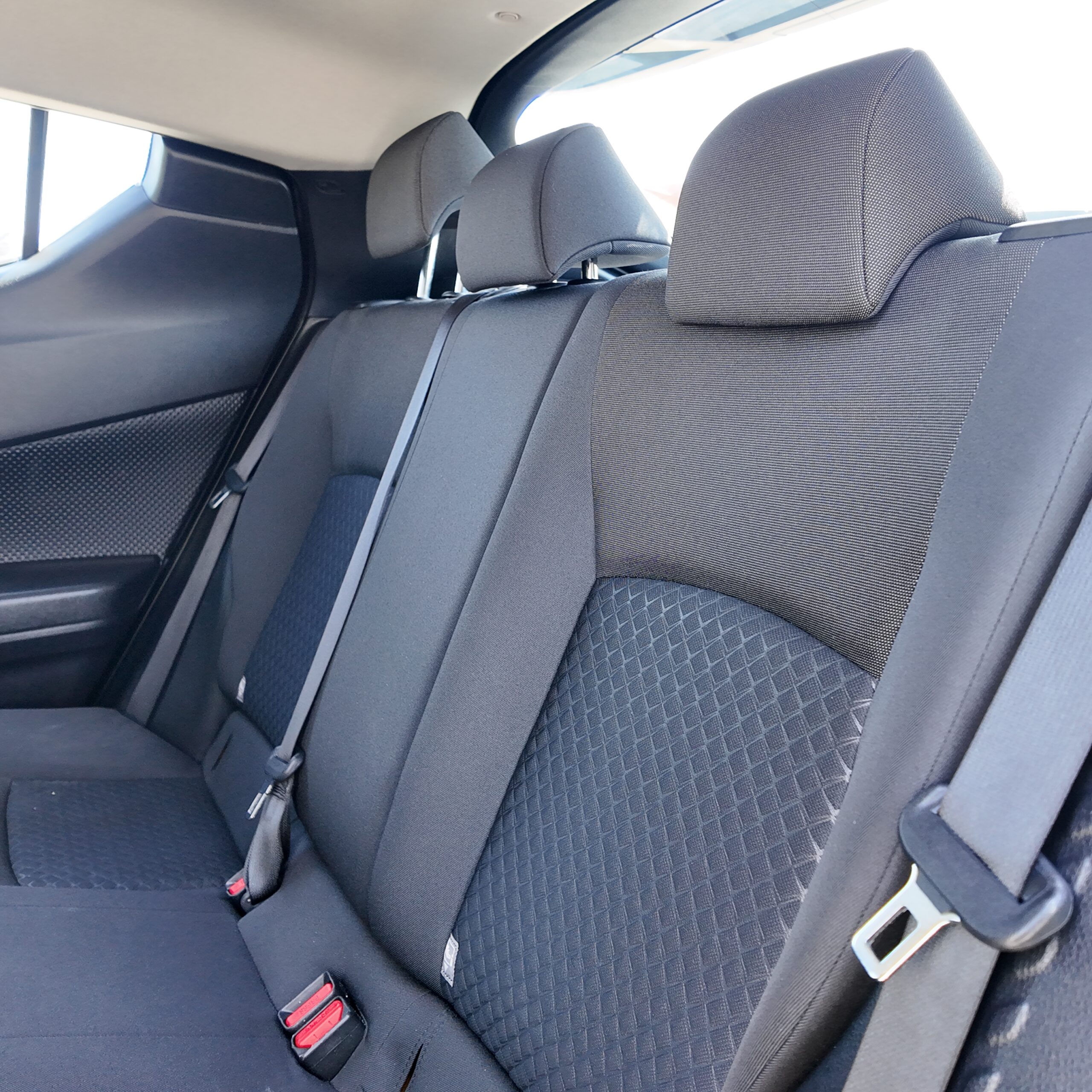 
								2021 | Toyota C-HR (Hybrid) | SUV | White full									