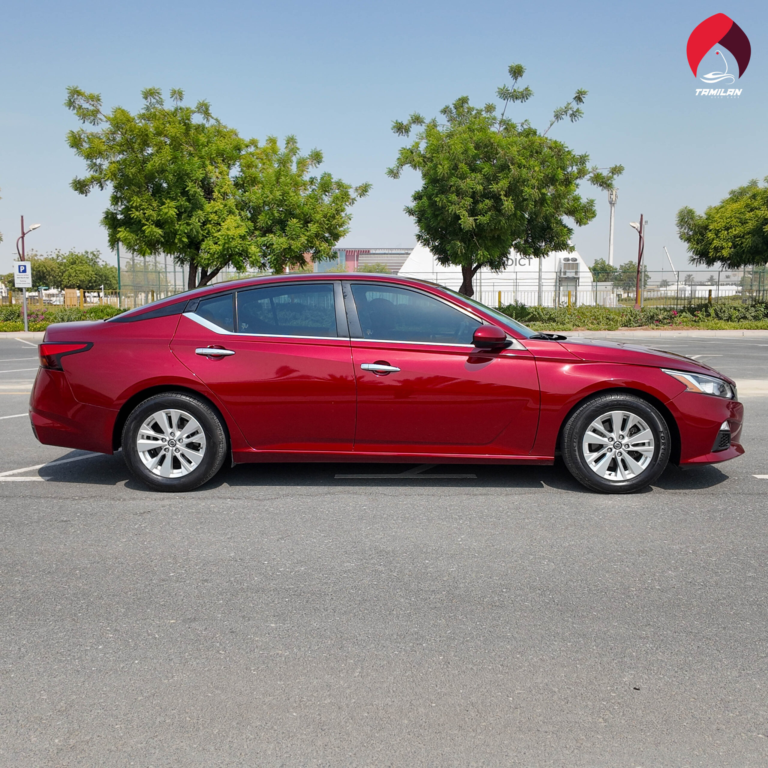 
								2021 | Nissan Altima | Red full									