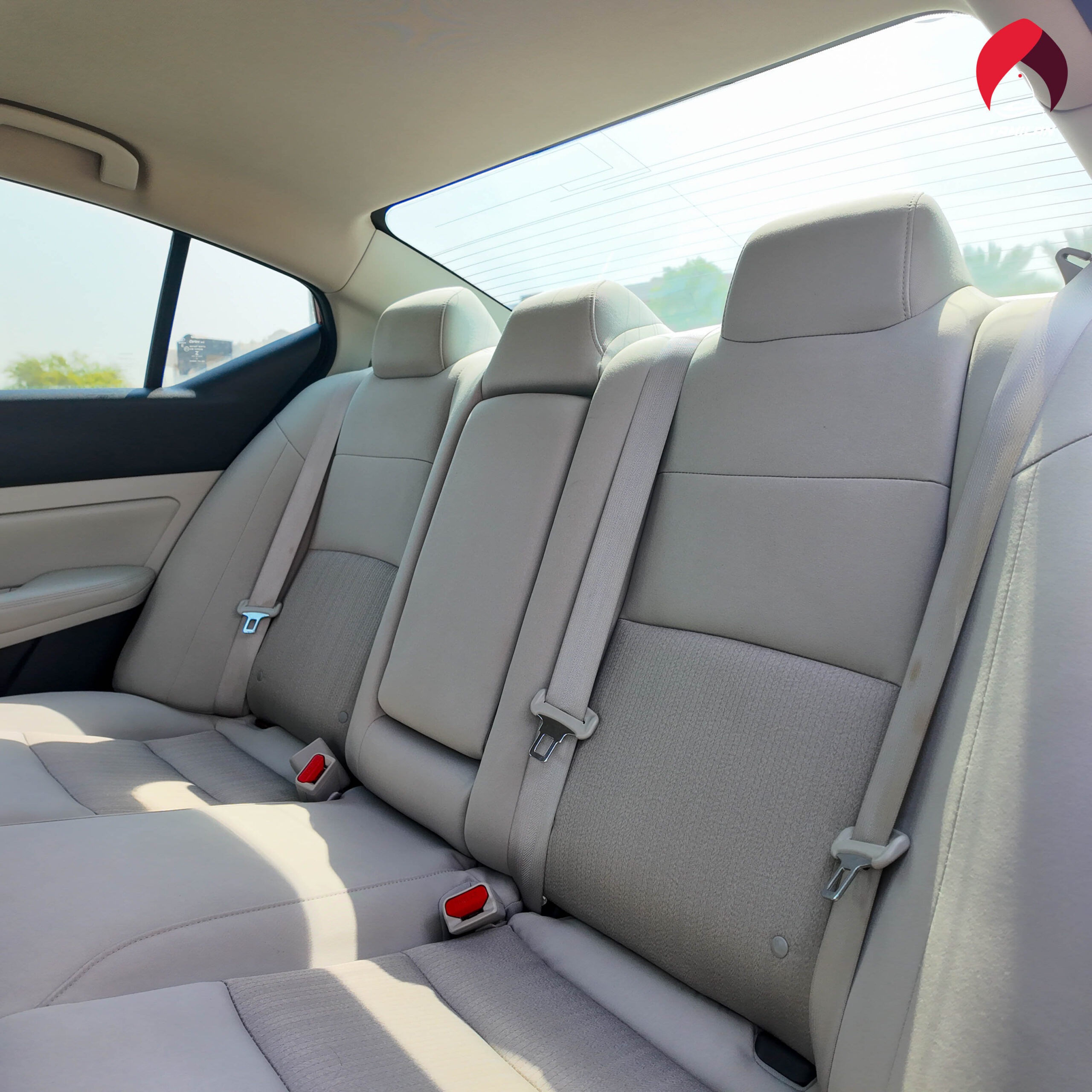 
								2021 | Nissan Altima | Red full									