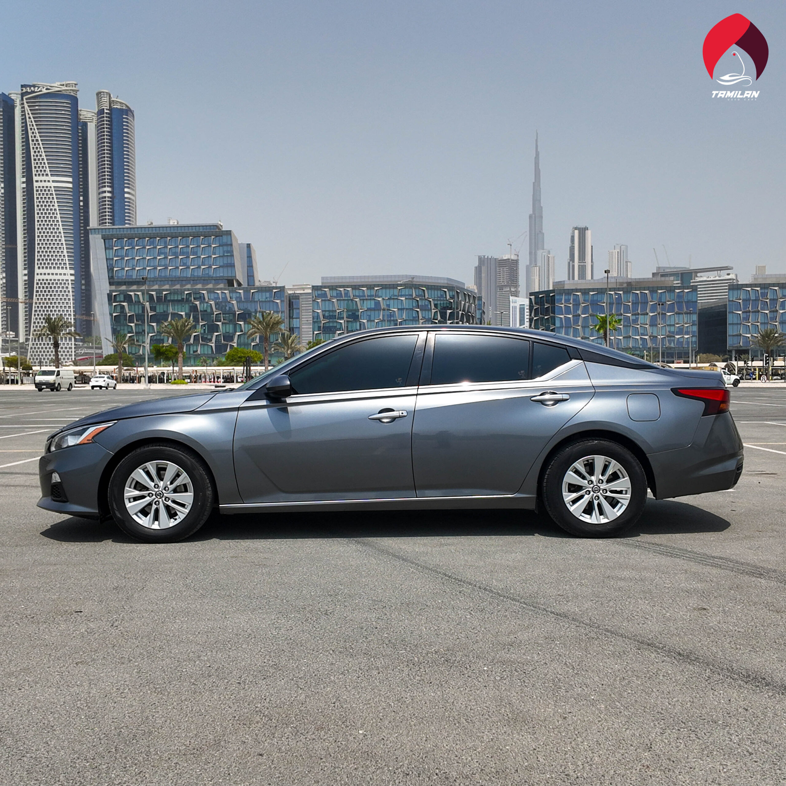 
								2021 | Nissan Altima | Grey full									