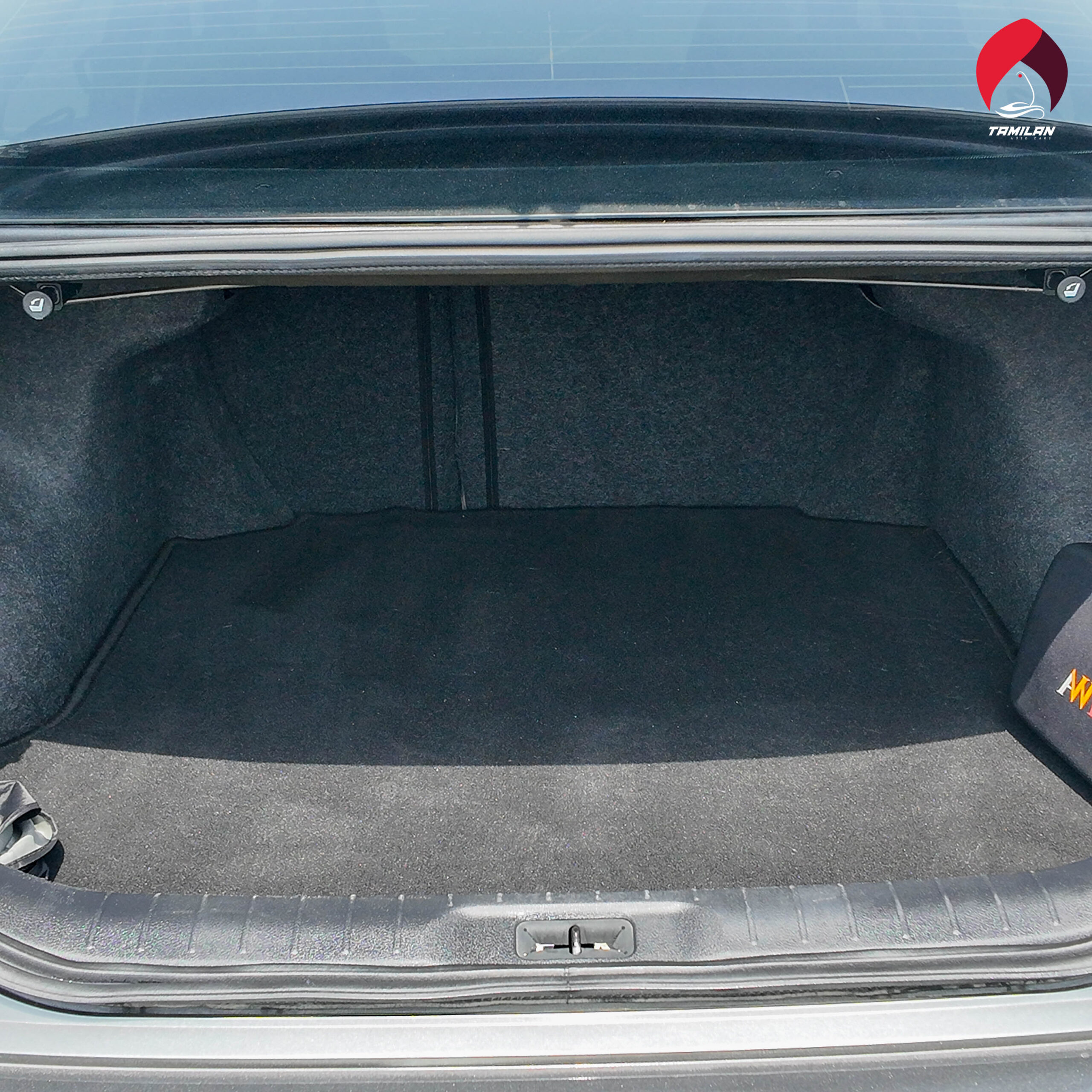 
								2021 | Nissan Altima | Grey full									
