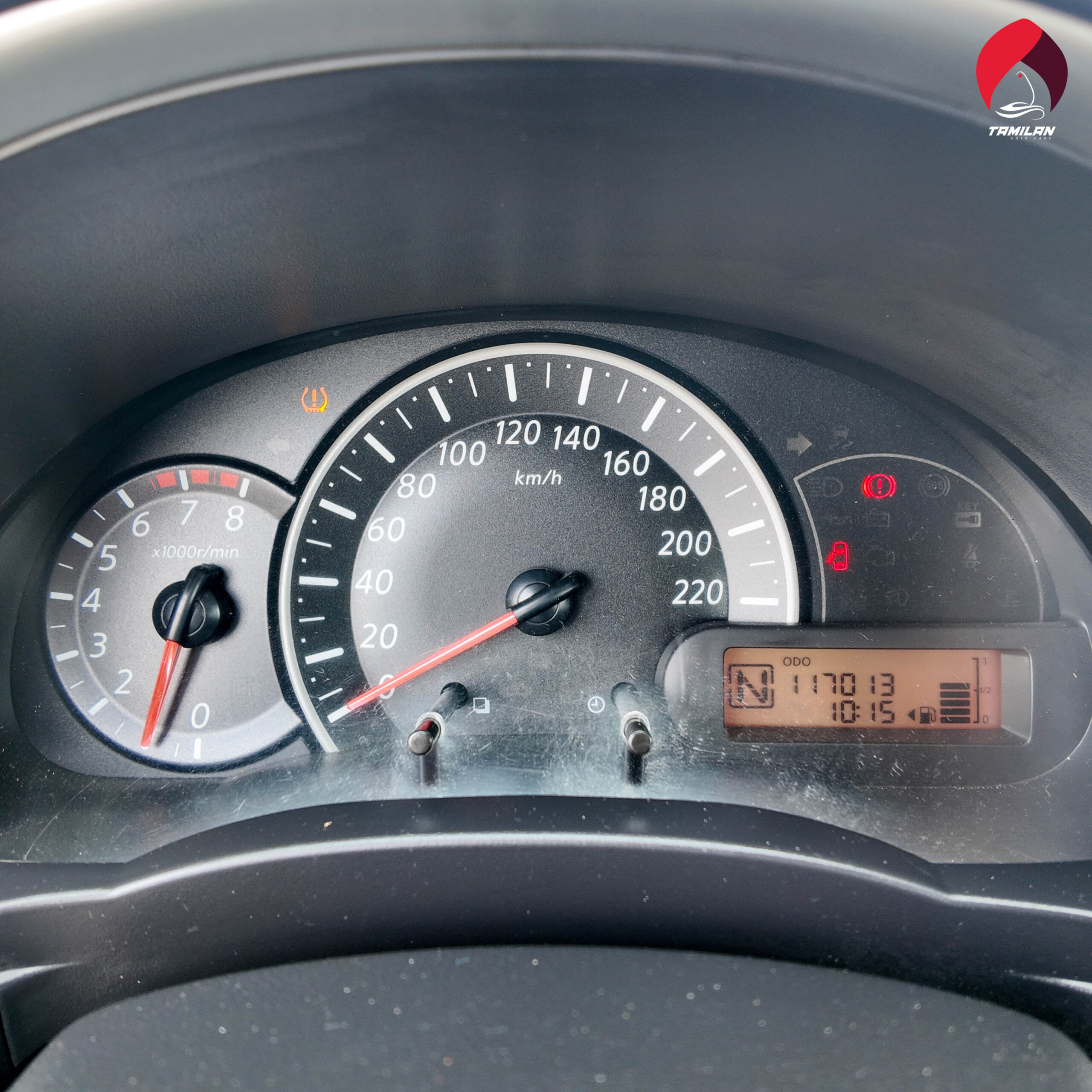
								2020 | Nissan Micra | Silver full									