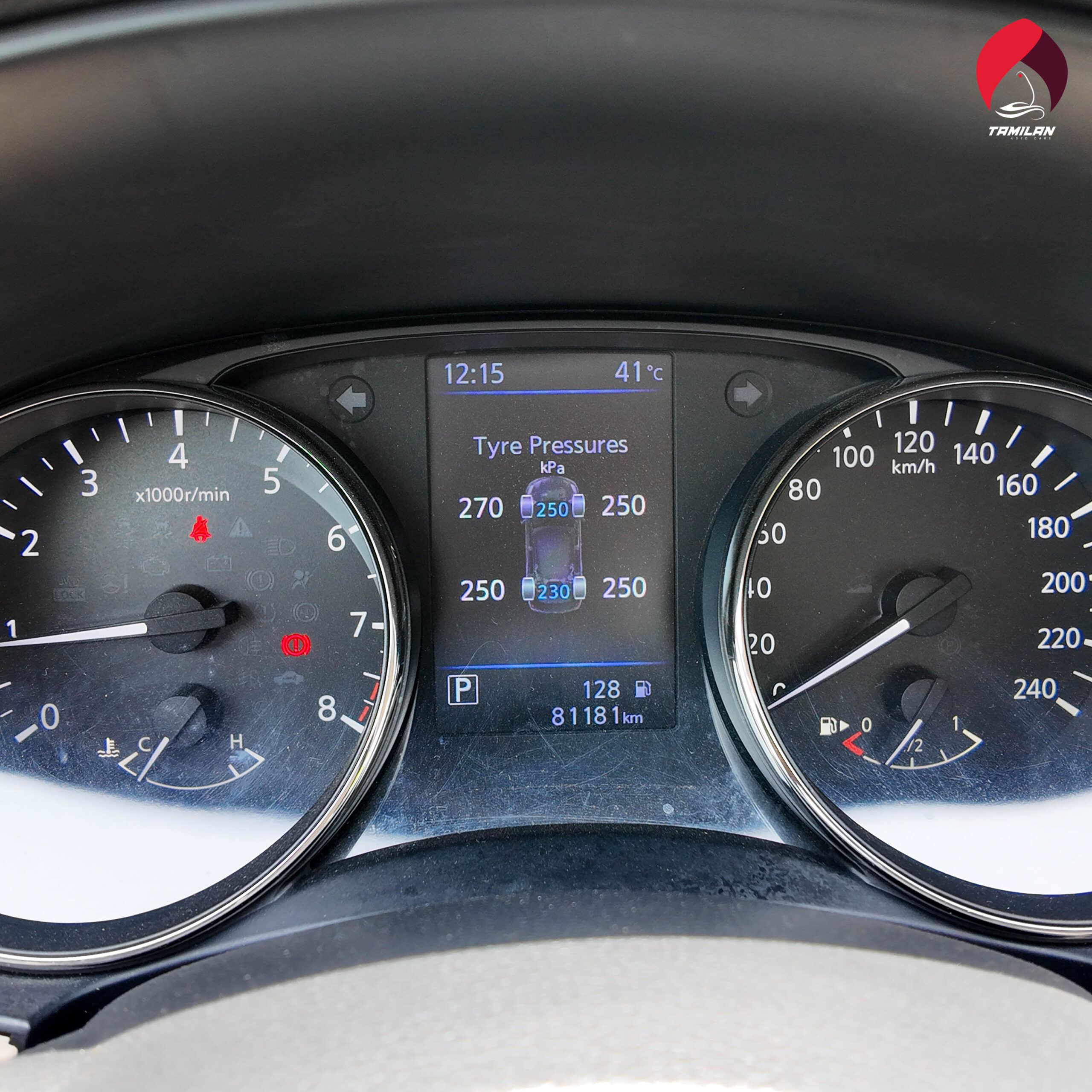 
								2021 | Nissan X-Trail 2.5L | SILVER full									