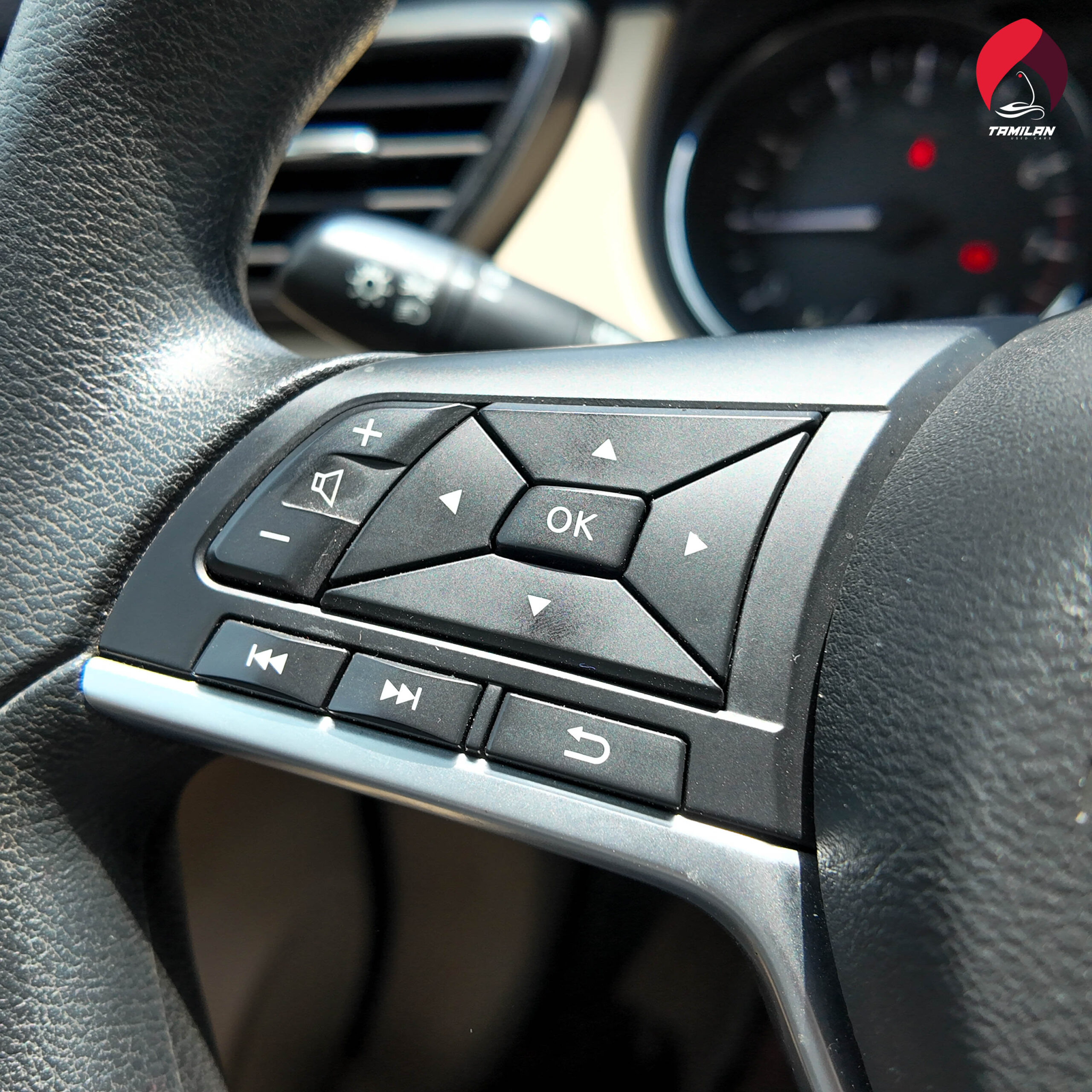 
								2021 | Nissan X-Trail 2.5L | SILVER full									
