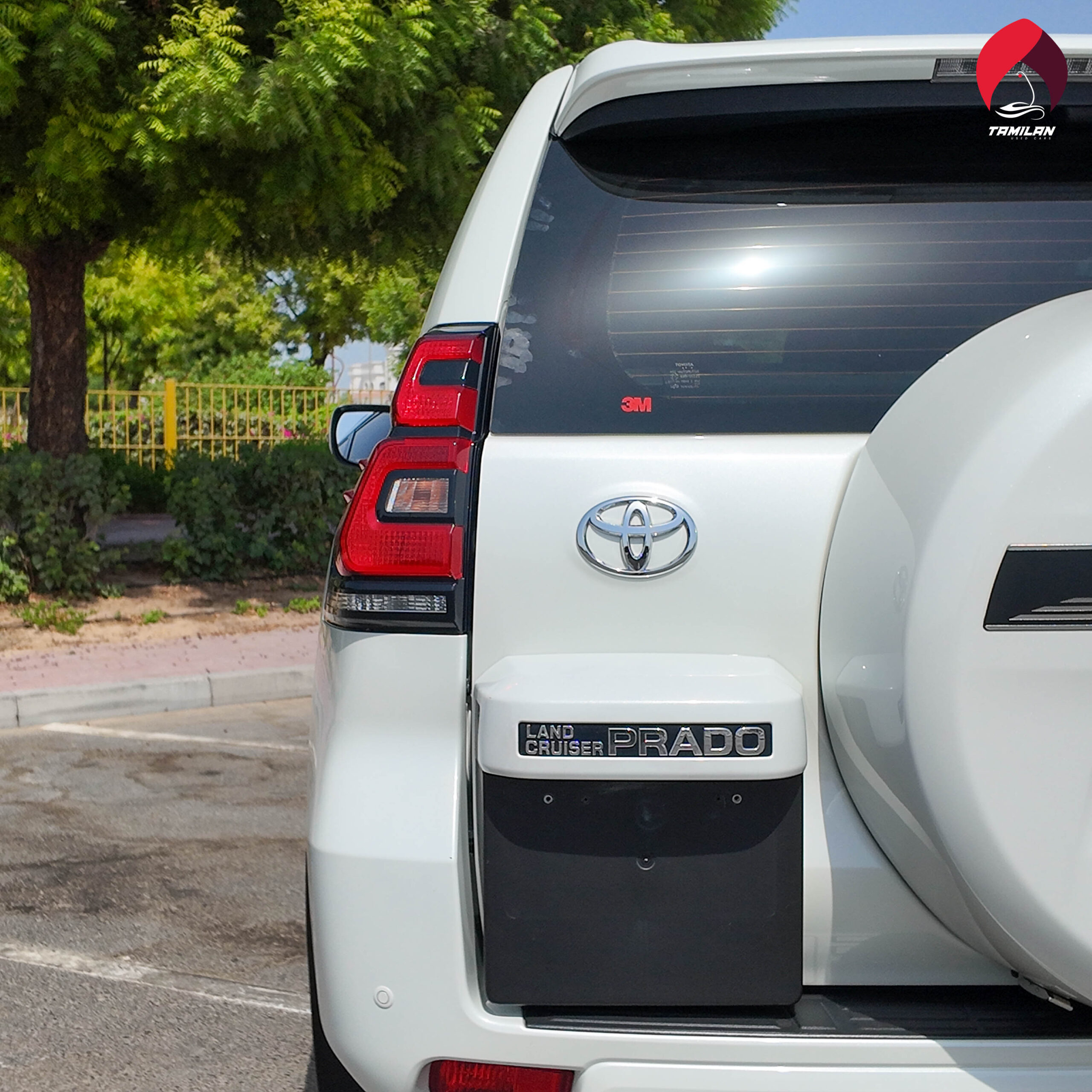
								2023 | Toyota Land Cruiser Prado – 4.0 L GXR | White full									