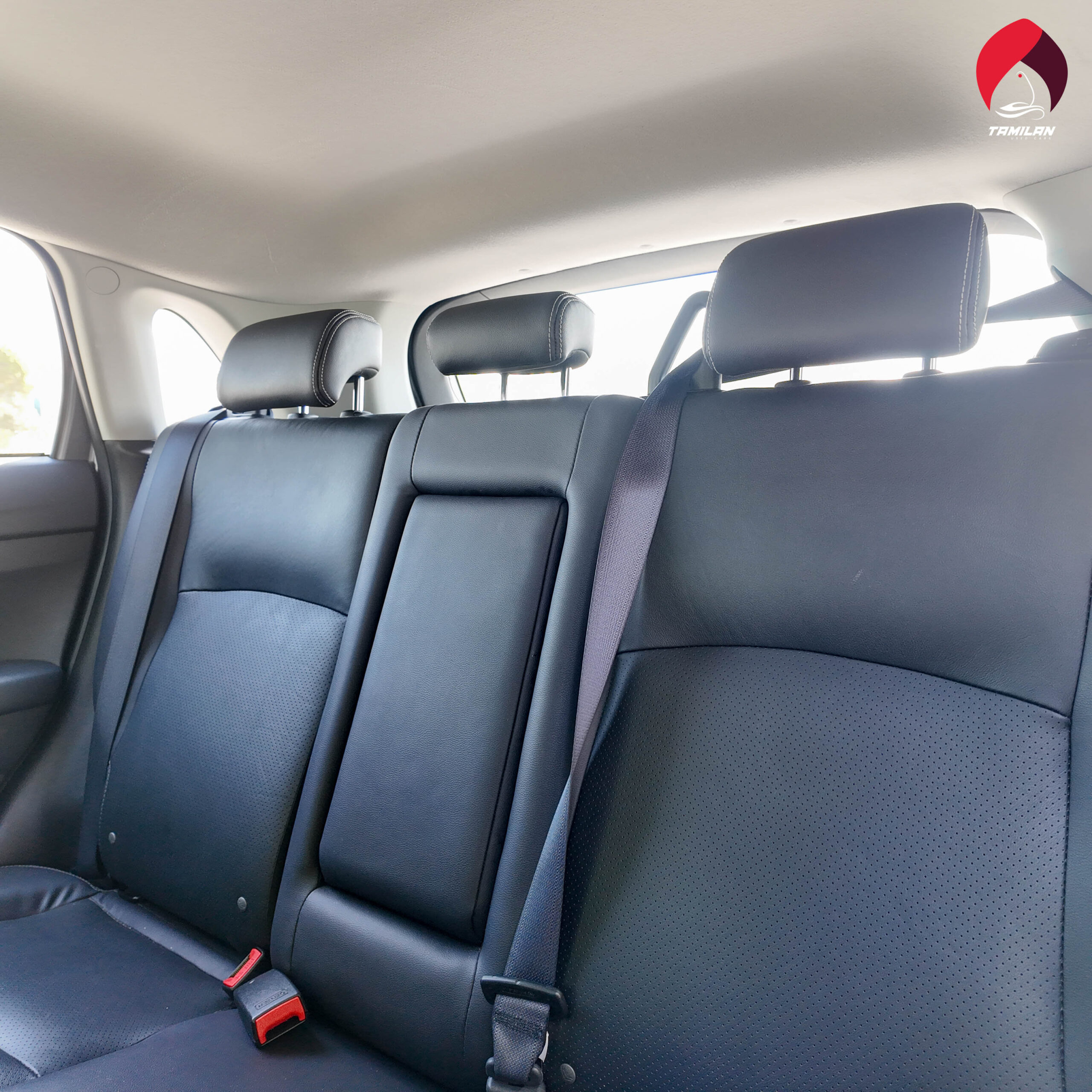 
								2022 | Mitsubishi ASX 2.0 L | Grey full									