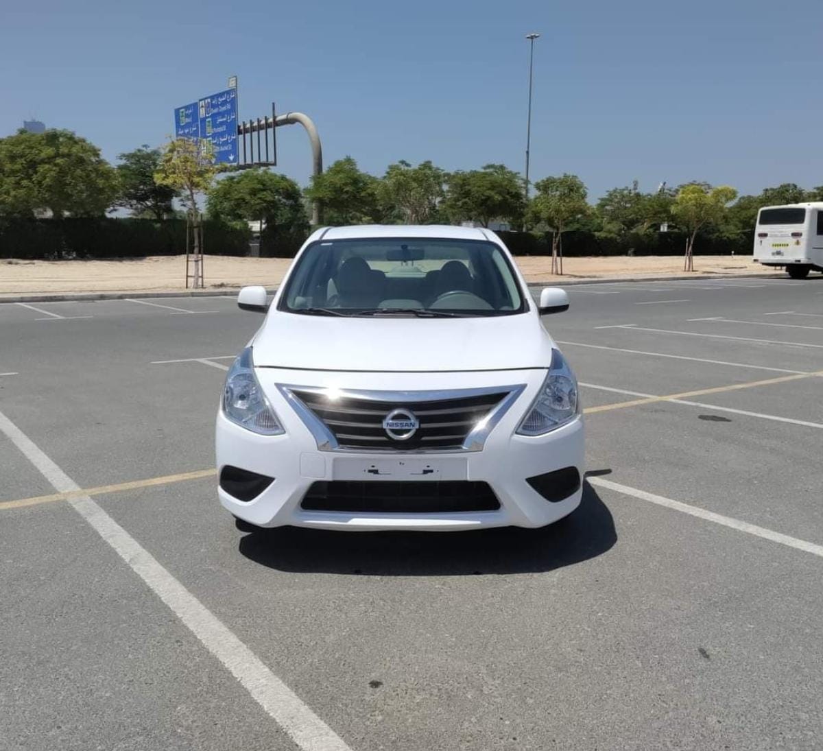 
								2022 | Nissan Sunny 1.5L | White full									