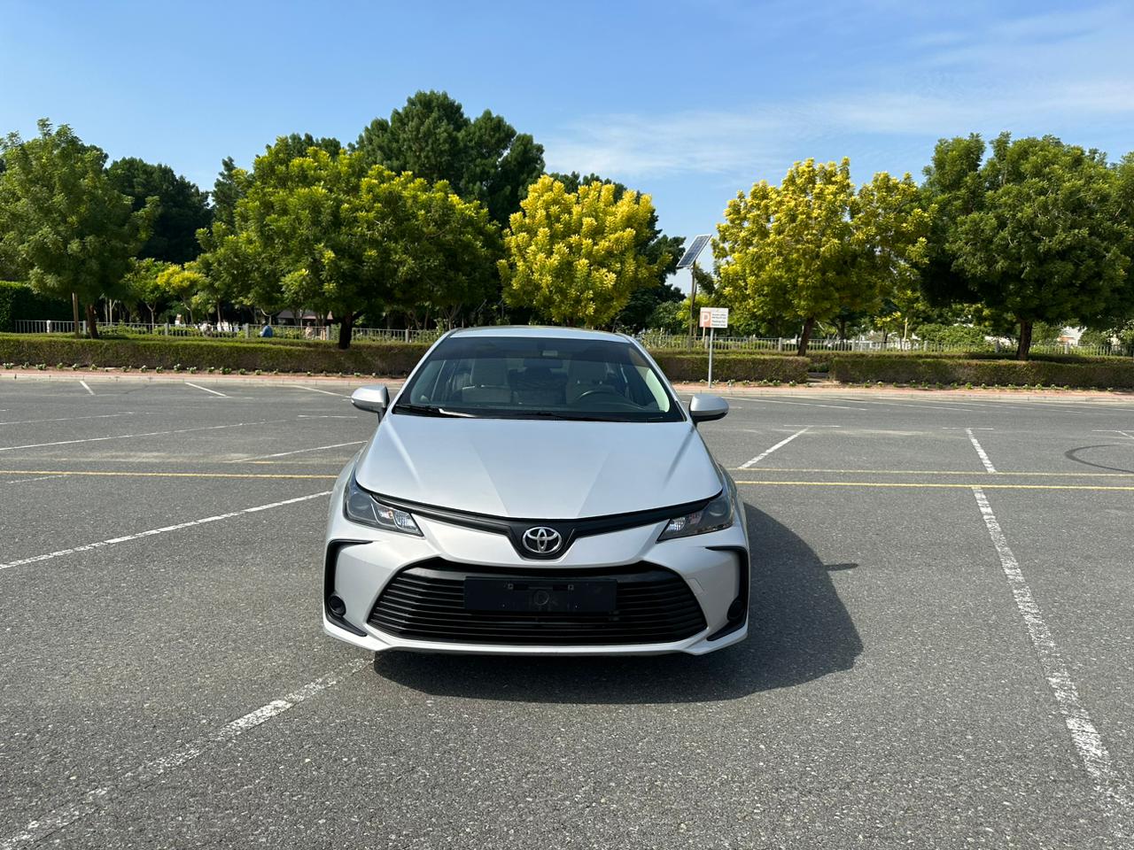 
								2020 | Toyota Corolla 1.6L xli | Silver full									