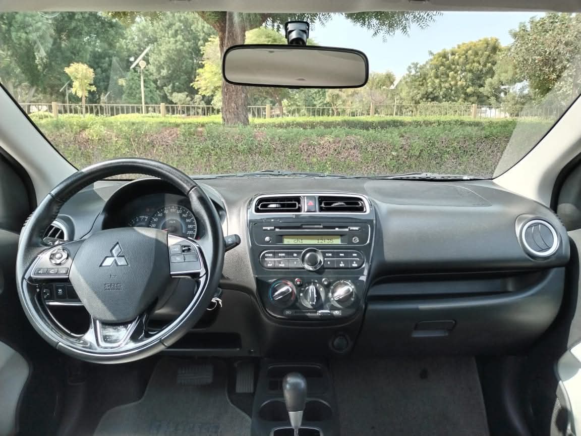 
								2021 | Mitsubishi Attrage 1.2 L | White full									