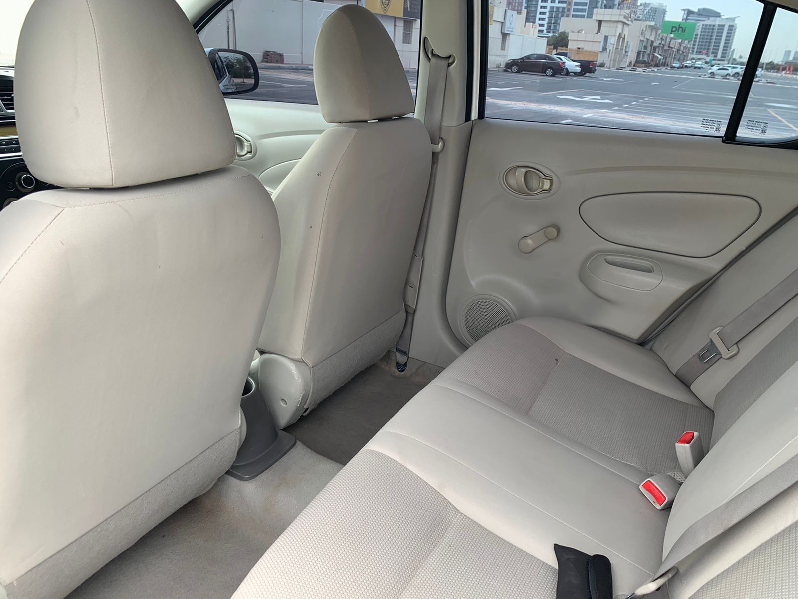
								2022 | Nissan Sunny 1.5L | White full									