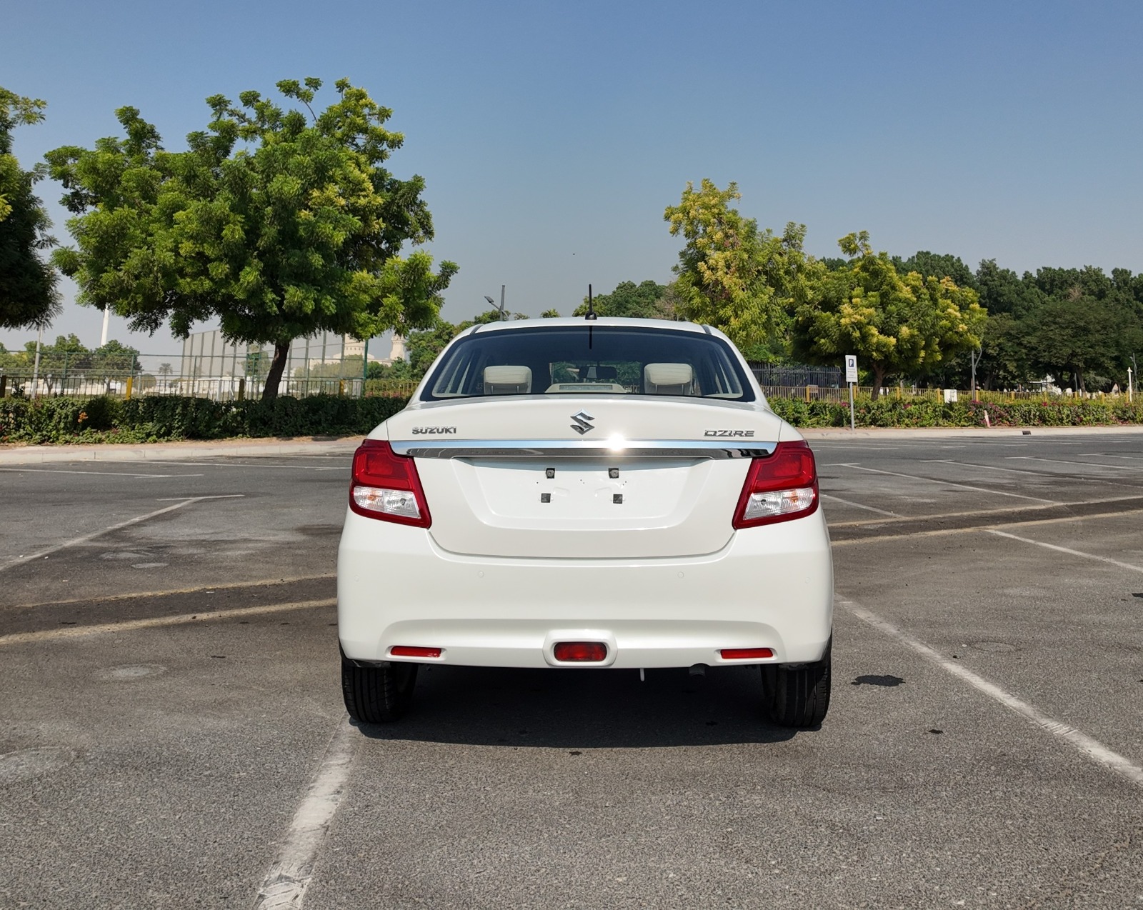 
								2022 Suzuki Dzire GLX | Full Option | 68,000 km | 0 Down Payment | Bank Finance Available full									