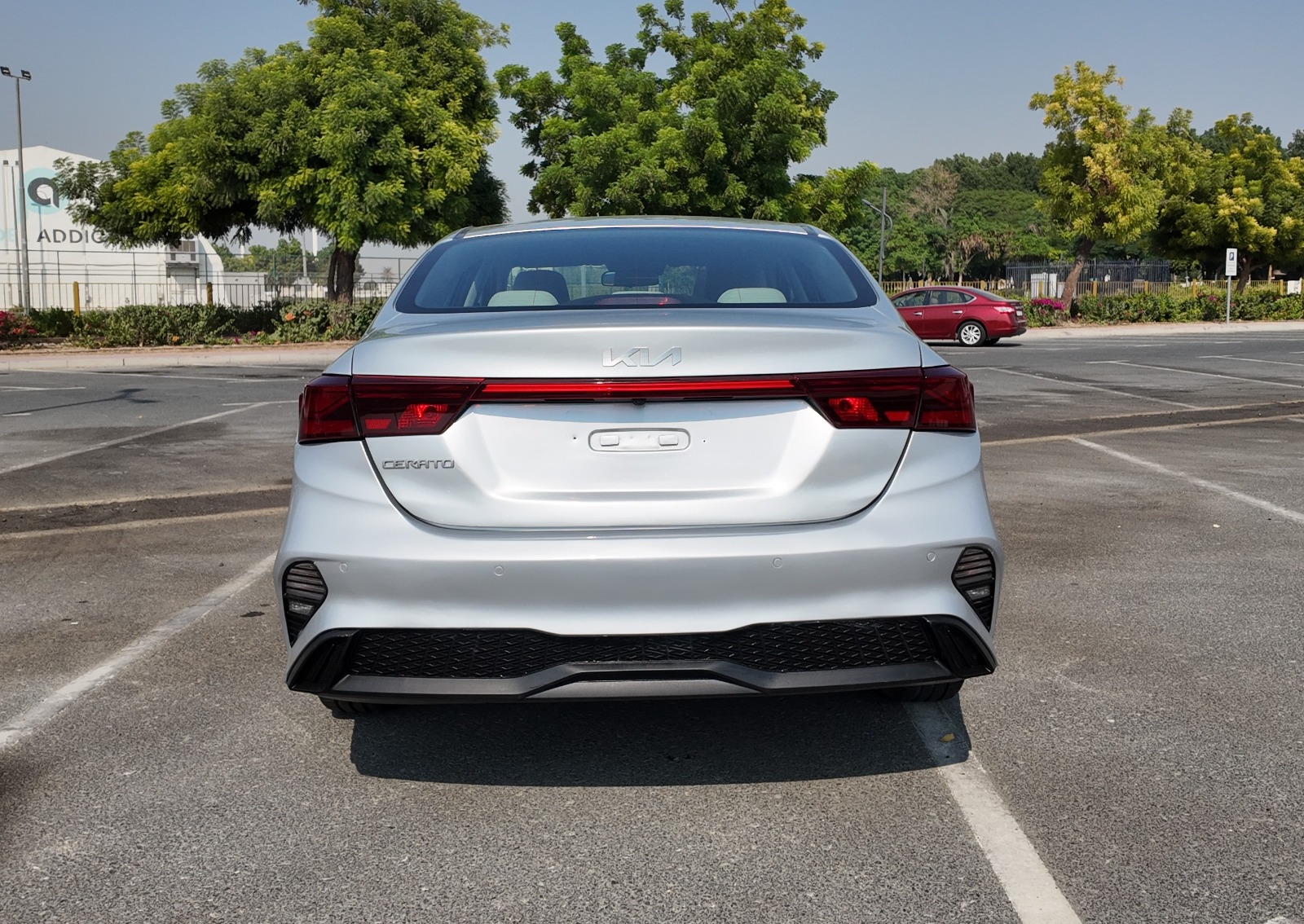 
								2022 KIA CERATO 1.6L SILVER full									