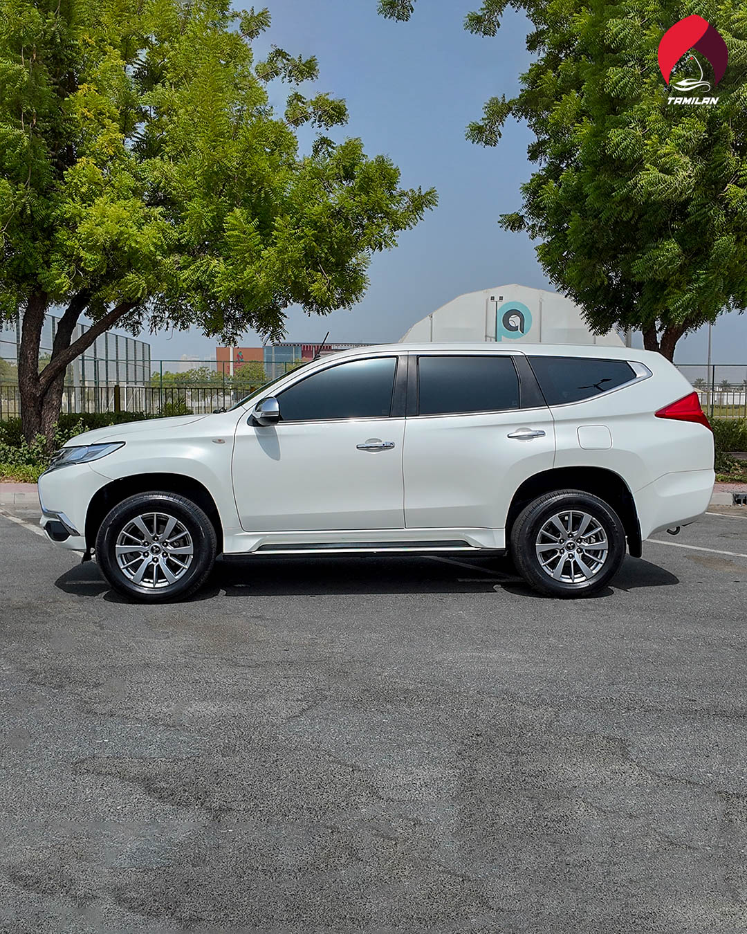
								2019 | Mitsubishi Montero Sports | 3.0 L | White Color full									