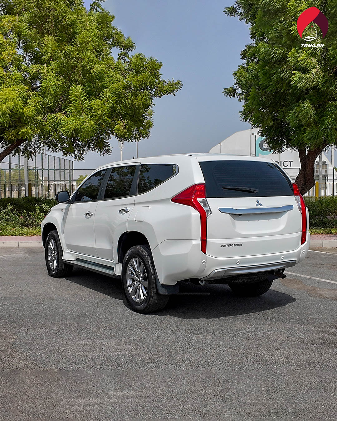 
								2019 | Mitsubishi Montero Sports | 3.0 L | White Color full									