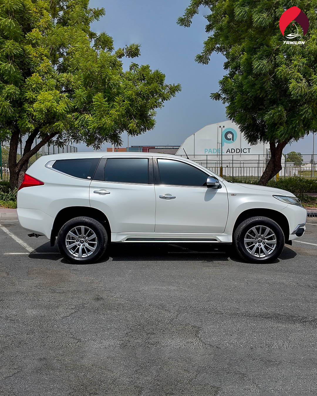 
								2019 | Mitsubishi Montero Sports | 3.0 L | White Color full									