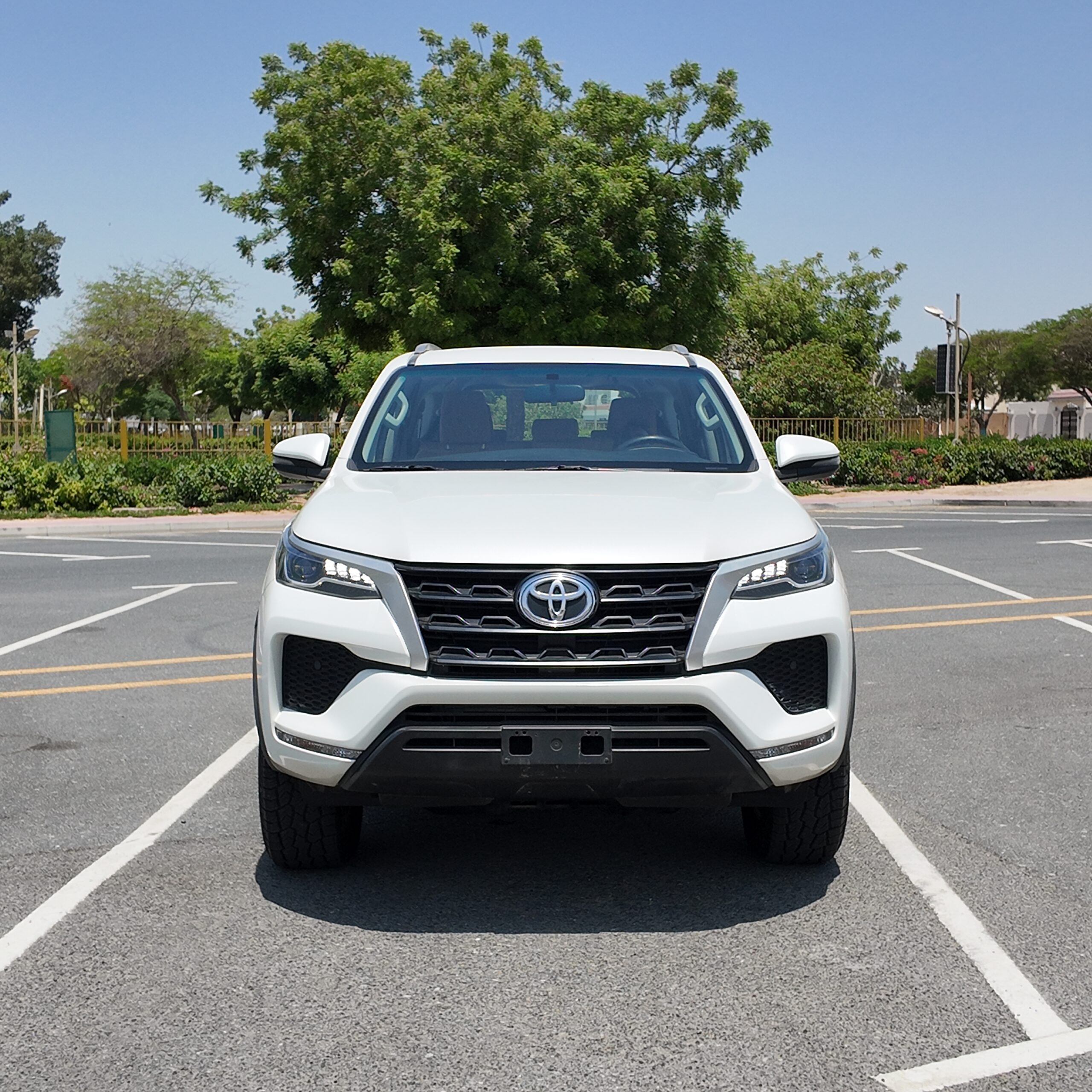 
								2021 Toyota Fortuner GXR full									