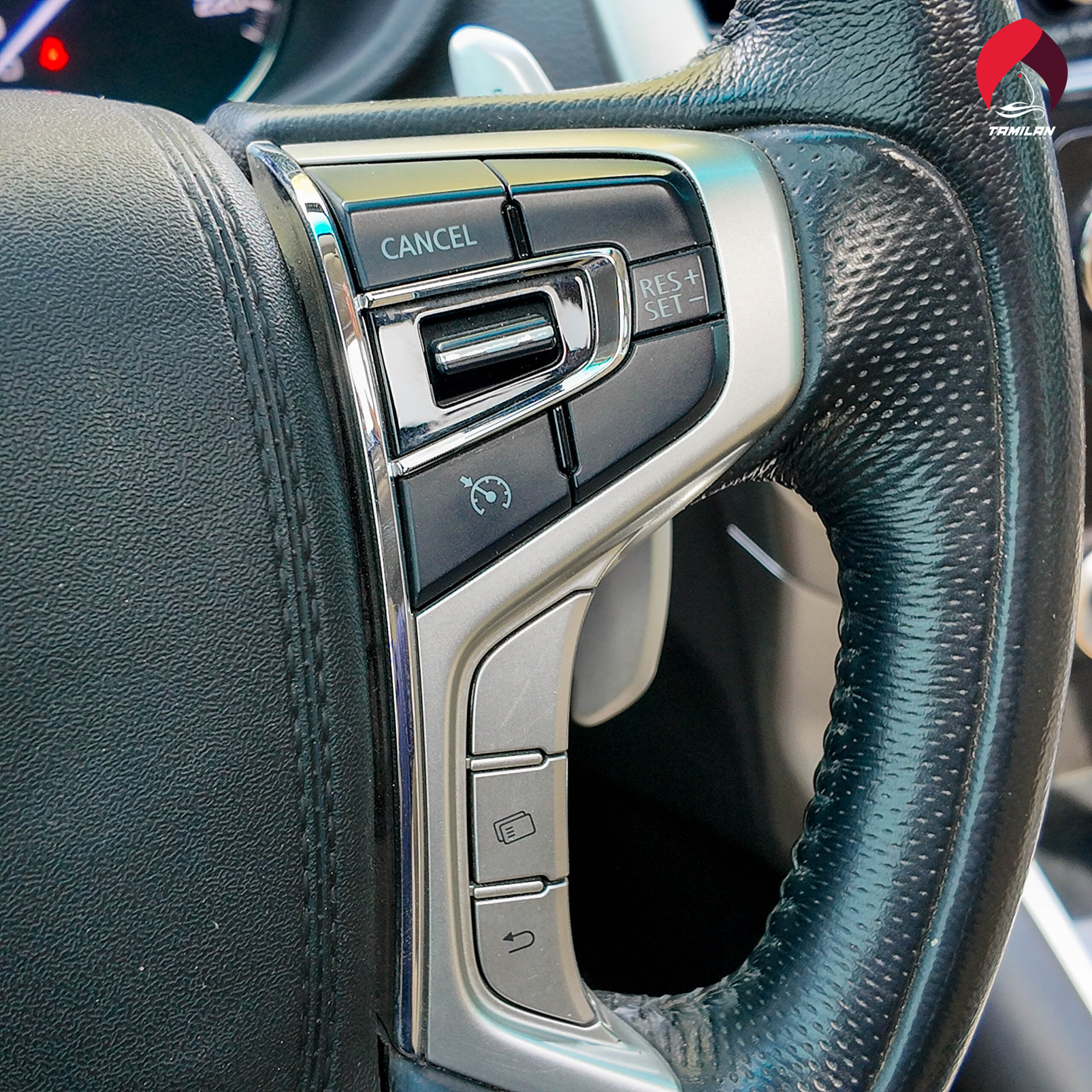 
								2019 | Mitsubishi Montero Sports | 3.0 L | White Color full									