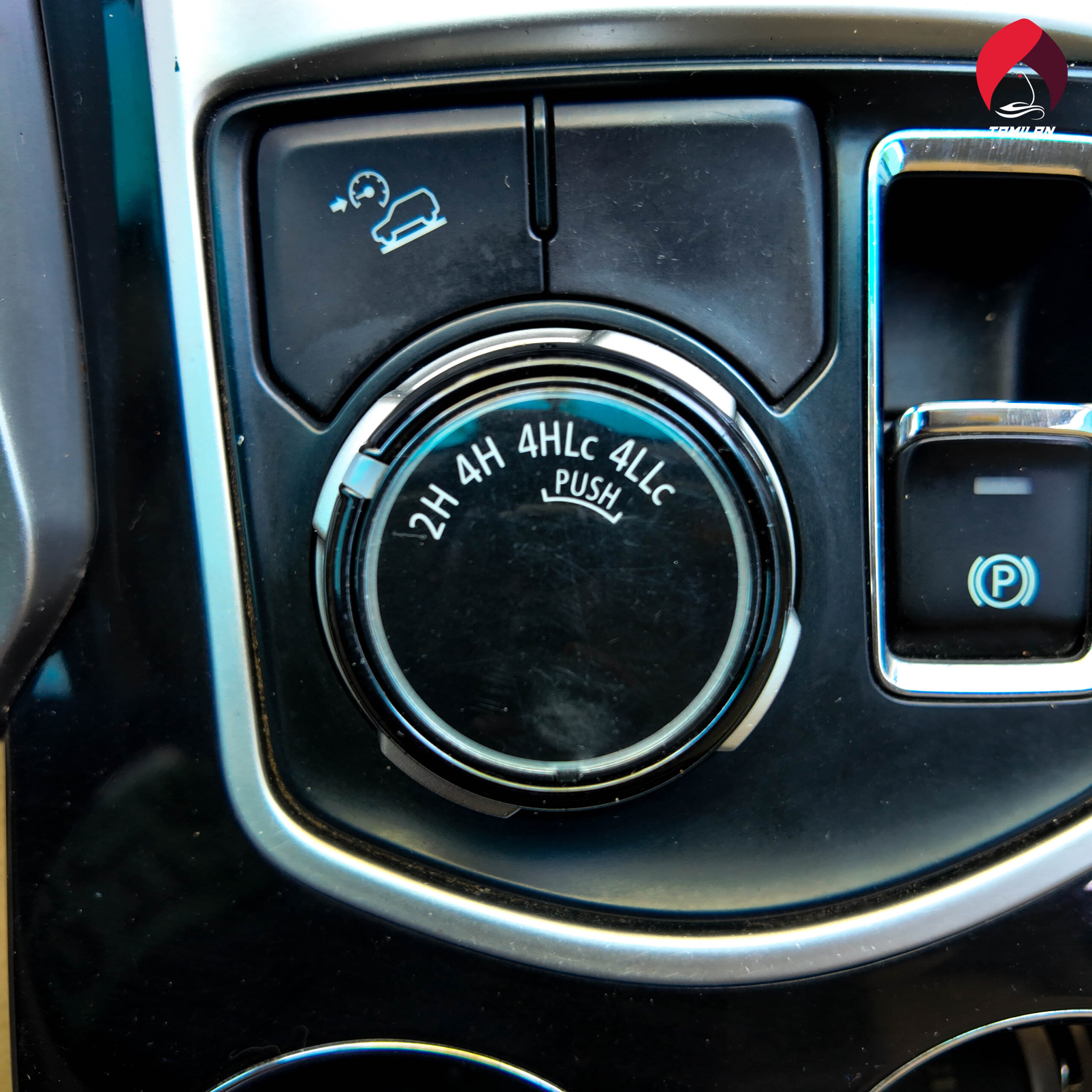 
								2019 | Mitsubishi Montero Sports | 3.0 L | White Color full									