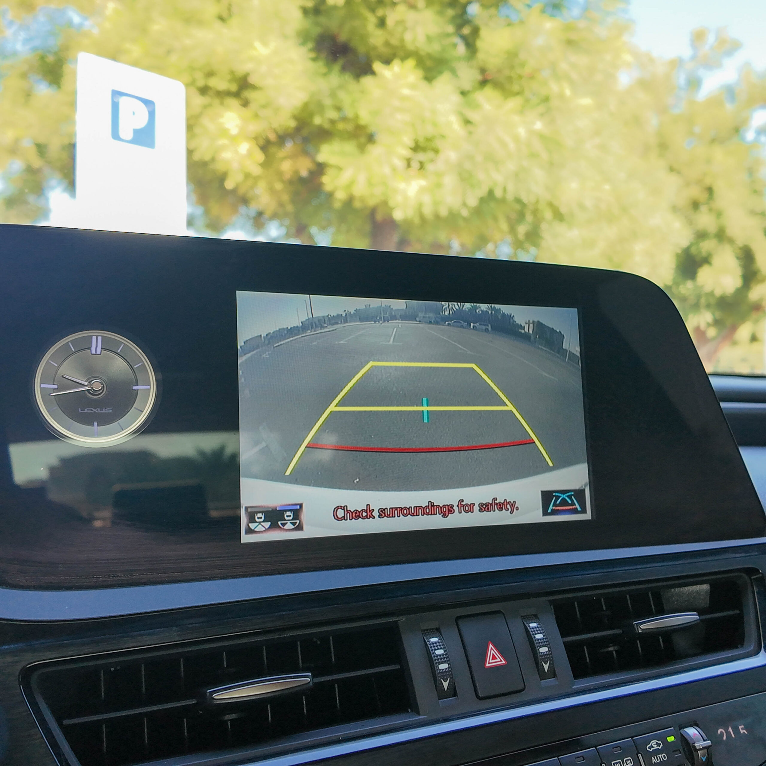 
								2022 | Lexus ES Series 350 Premier Top Option | 3.5L | White full									