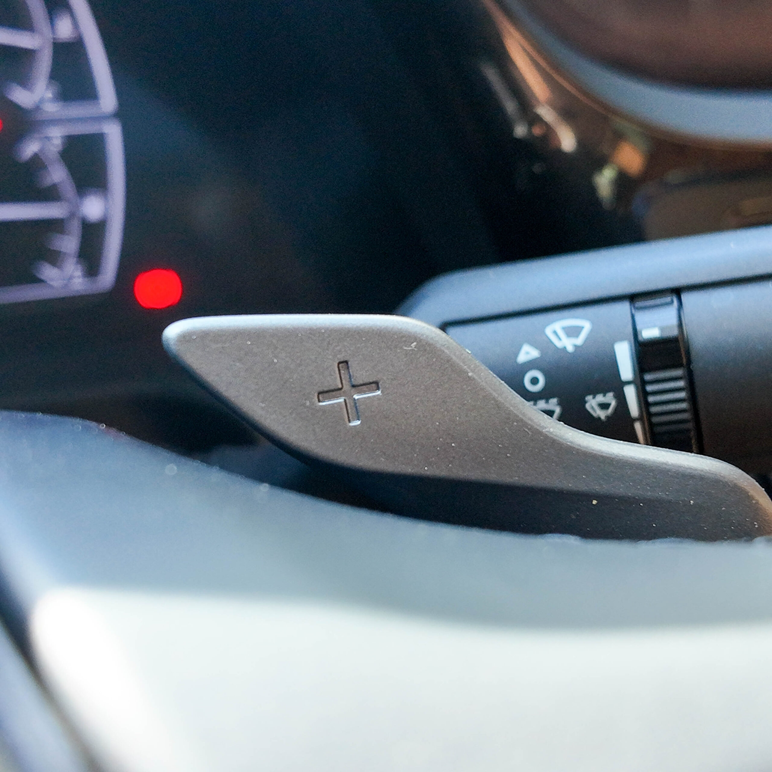 
								2022 | Lexus ES Series 350 Premier Top Option | 3.5L | White full									