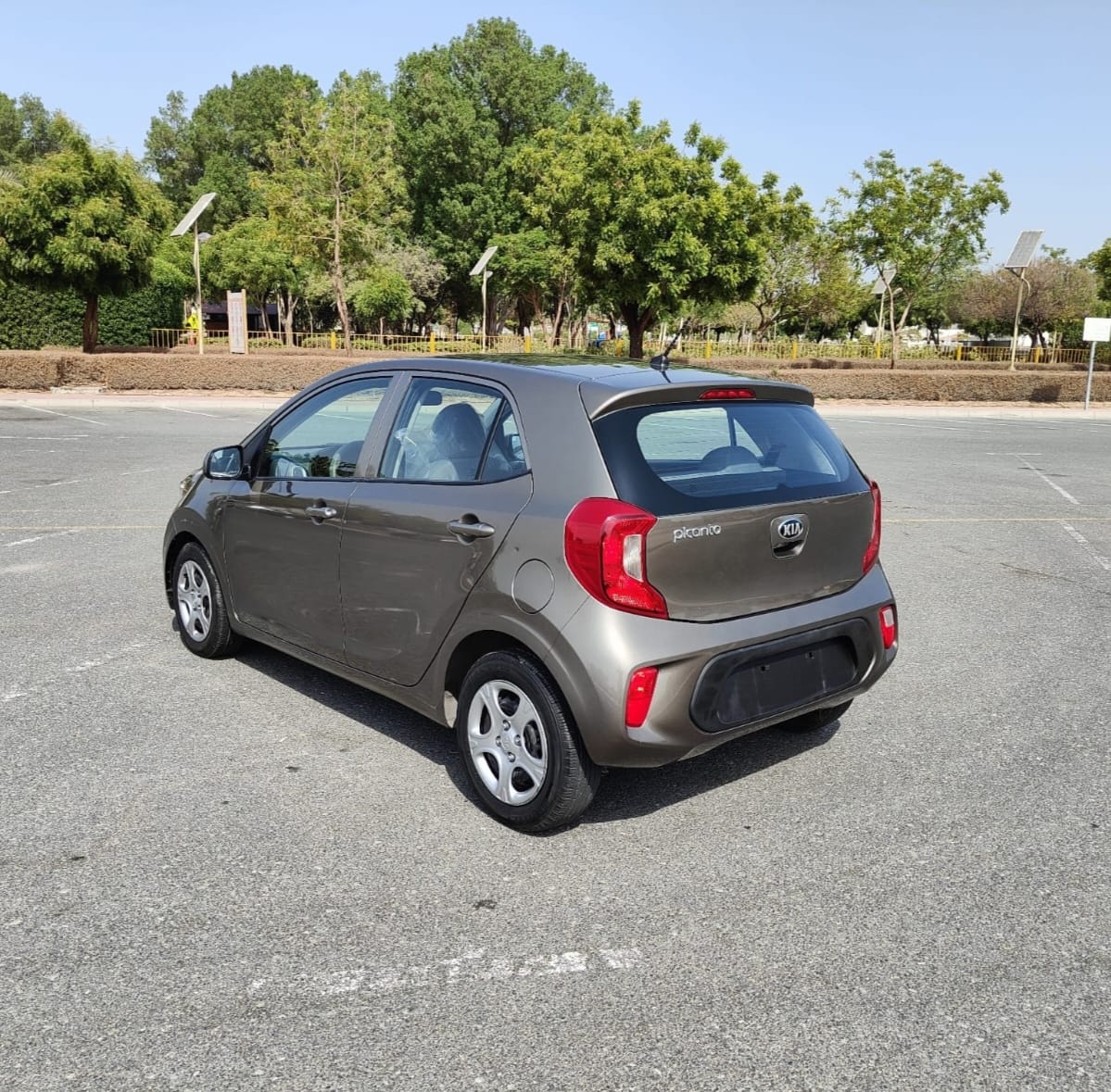 
								2020 KIA PICANTO | GRAY | 127K KMS | full									