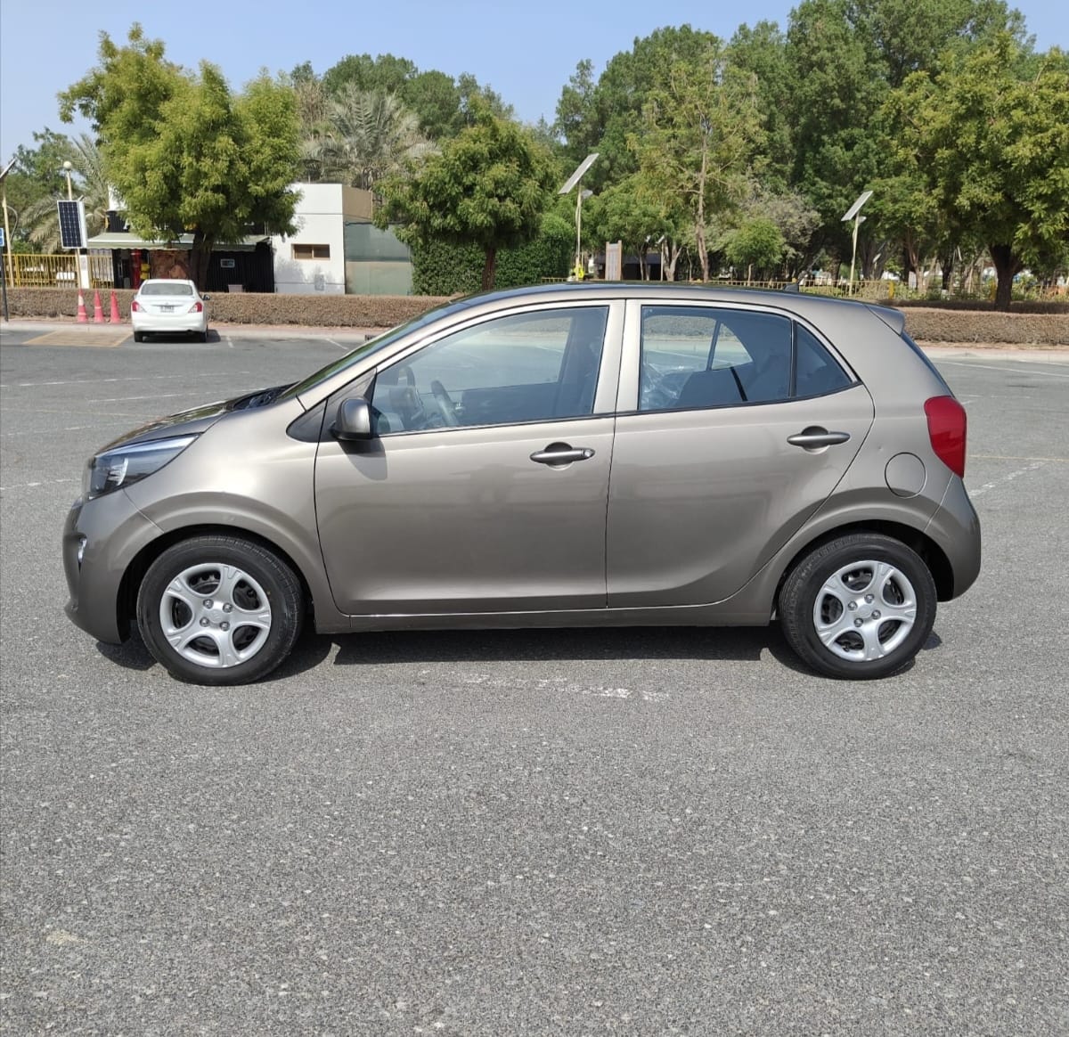 
								2020 KIA PICANTO | GRAY | 127K KMS | full									