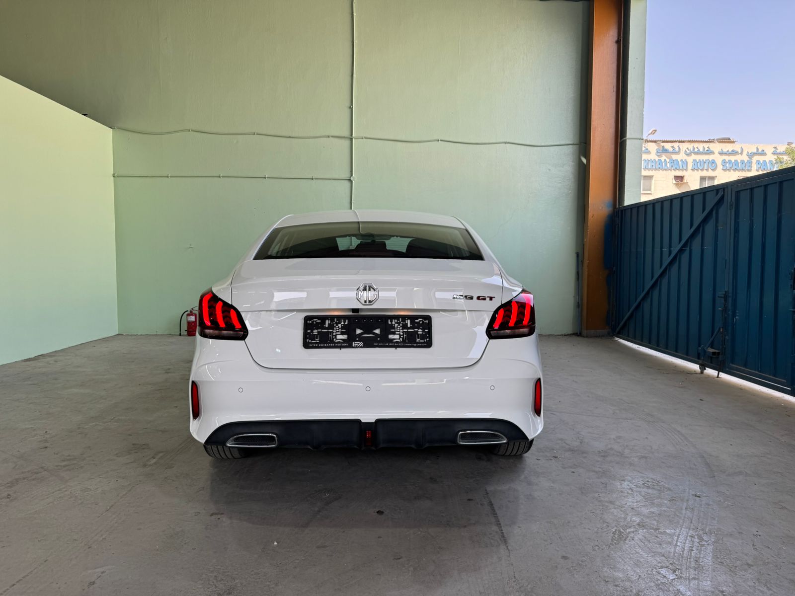 
								2023 MG GT 1.5L WHITE full									